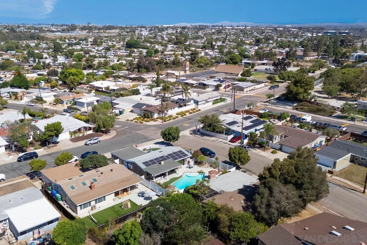 https://cdn.realtyfeed.com/cdn/127/250038670/58365b2f94c3988960bc9f657cfb2e1c.webp