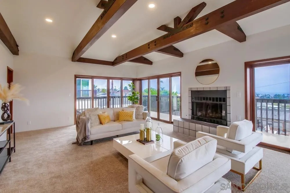 https://cdn.realtyfeed.com/cdn/127/250038671/556c8d5da4265e889e5651d9e6c4765f.webp