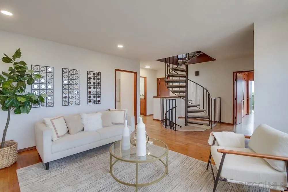 https://cdn.realtyfeed.com/cdn/127/250038671/af5a0b10b29a30faba40a215e73d790a.webp