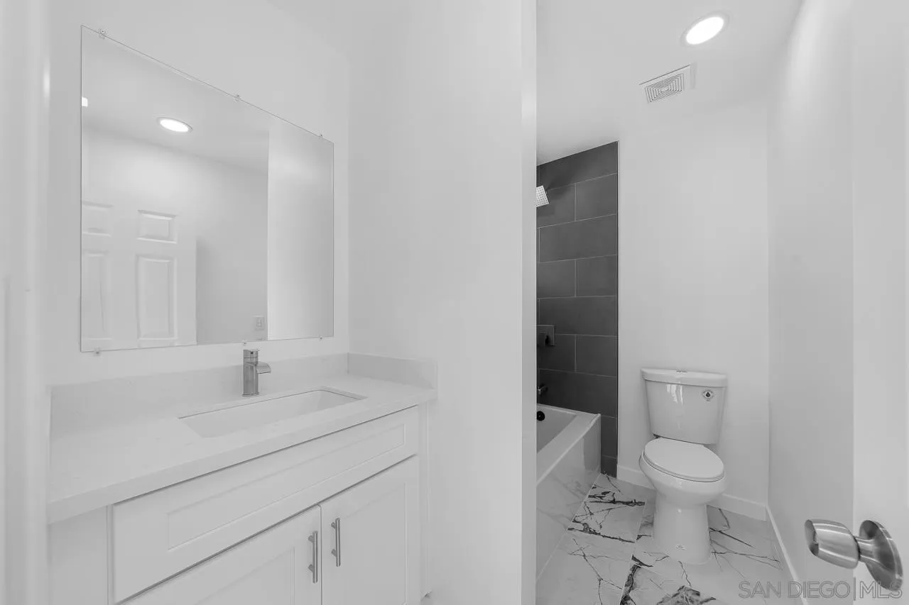 https://cdn.realtyfeed.com/cdn/127/250038674/98b4d445db45d3572c051d6c0b103e2d.webp