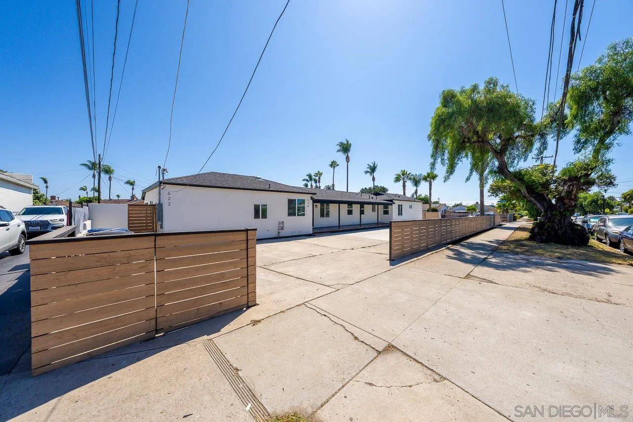 https://cdn.realtyfeed.com/cdn/127/250038674/b2ff3fdc5e40aef7fcadd47d73a39e1e.webp