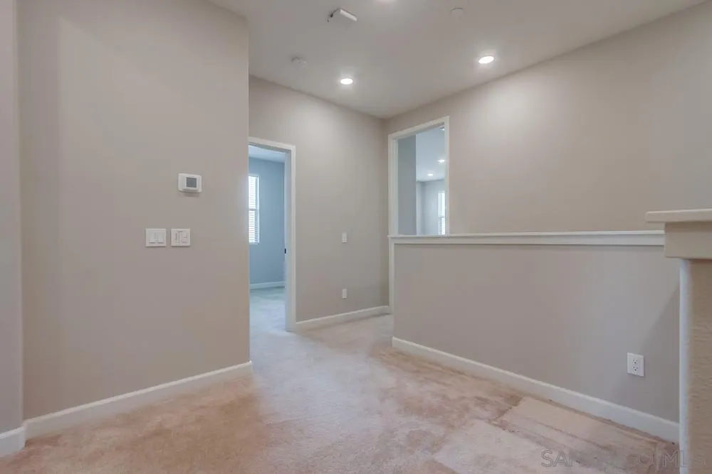 https://cdn.realtyfeed.com/cdn/127/250038677/ee932b78d4e420b3970b2613b45a2cc0.webp