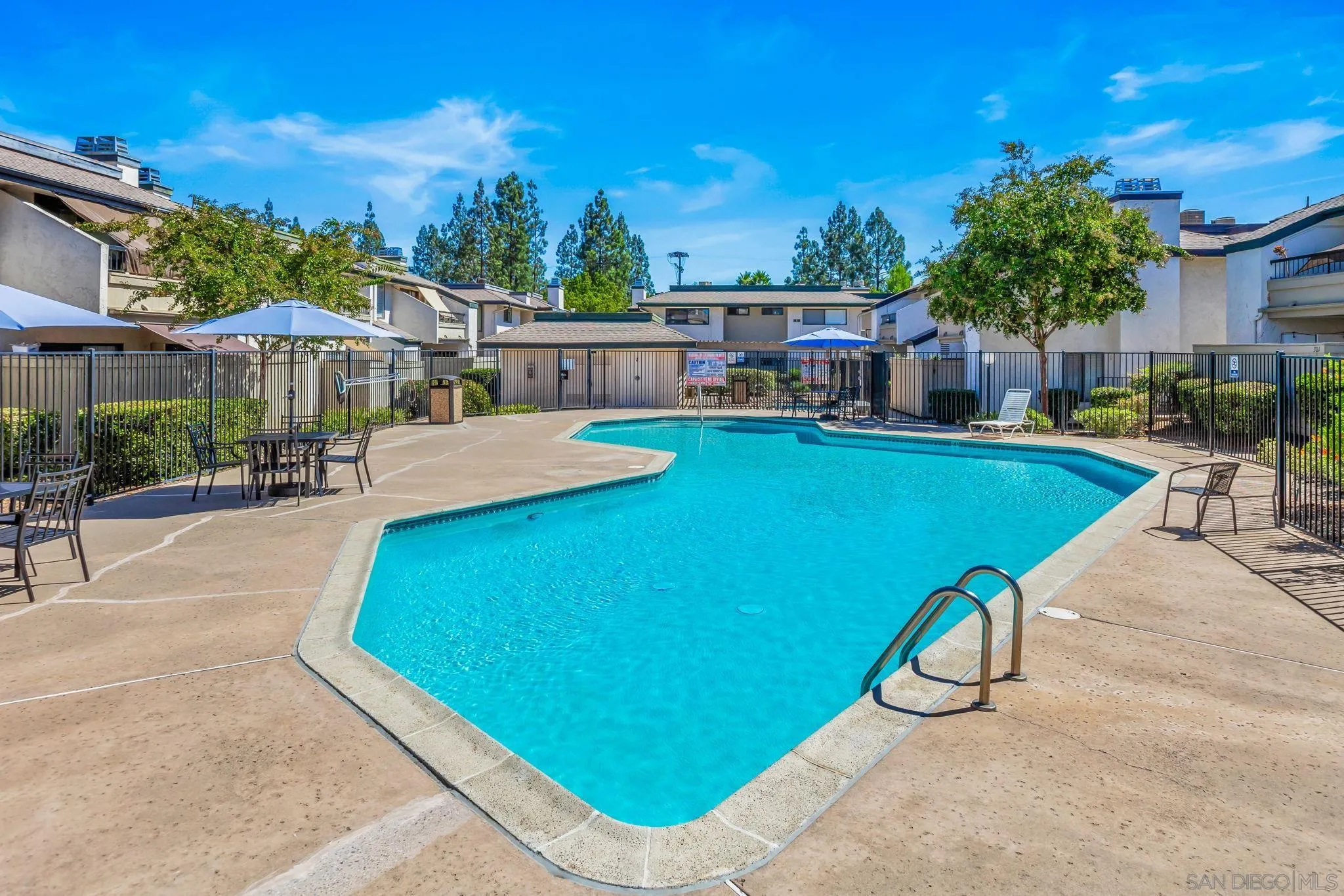 https://cdn.realtyfeed.com/cdn/127/250038678/0ed49cd6bd41ce6bc001efd30aaea0f6.webp