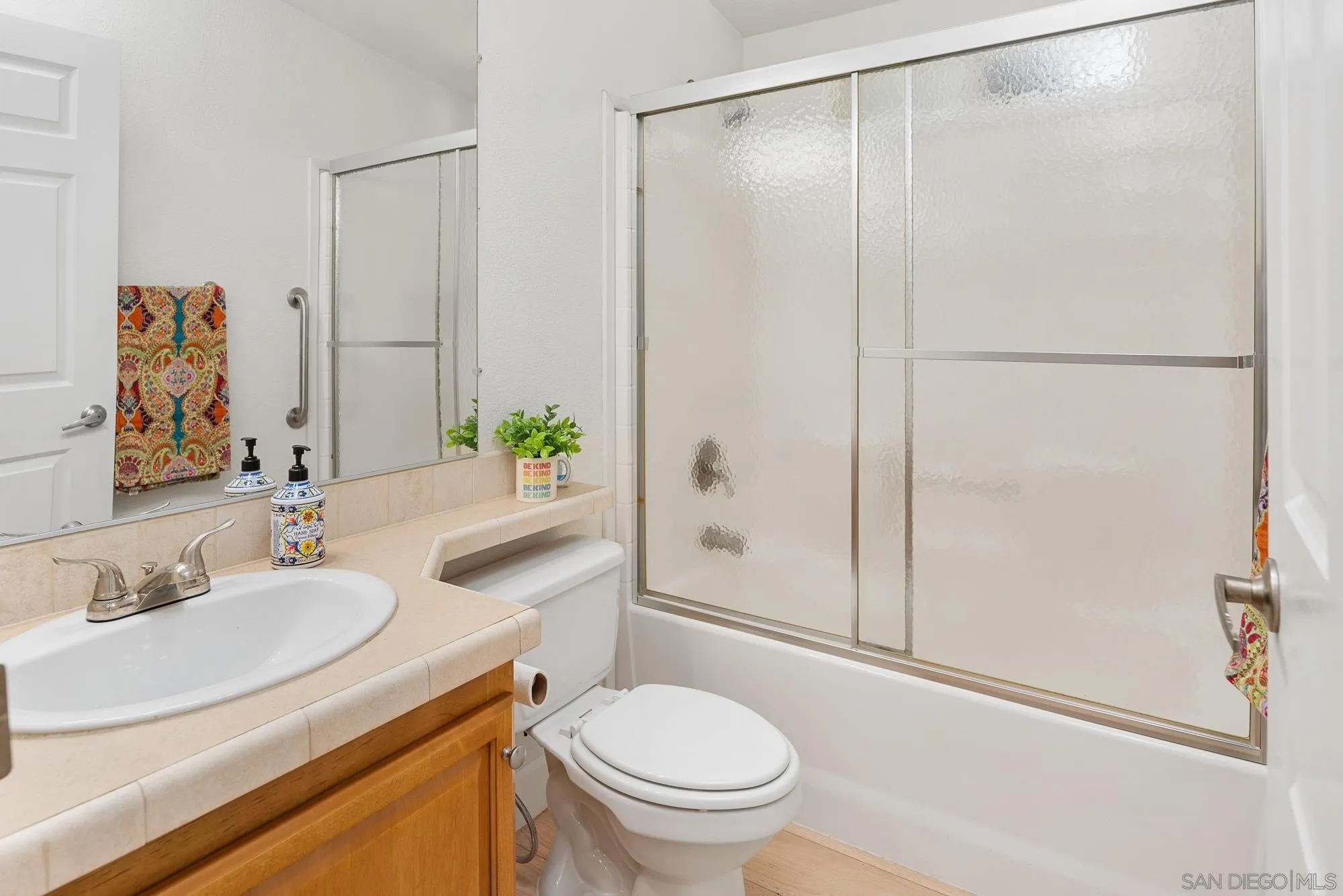 https://cdn.realtyfeed.com/cdn/127/250038679/89b640903cff827c9d65be3c23c0b85b.webp