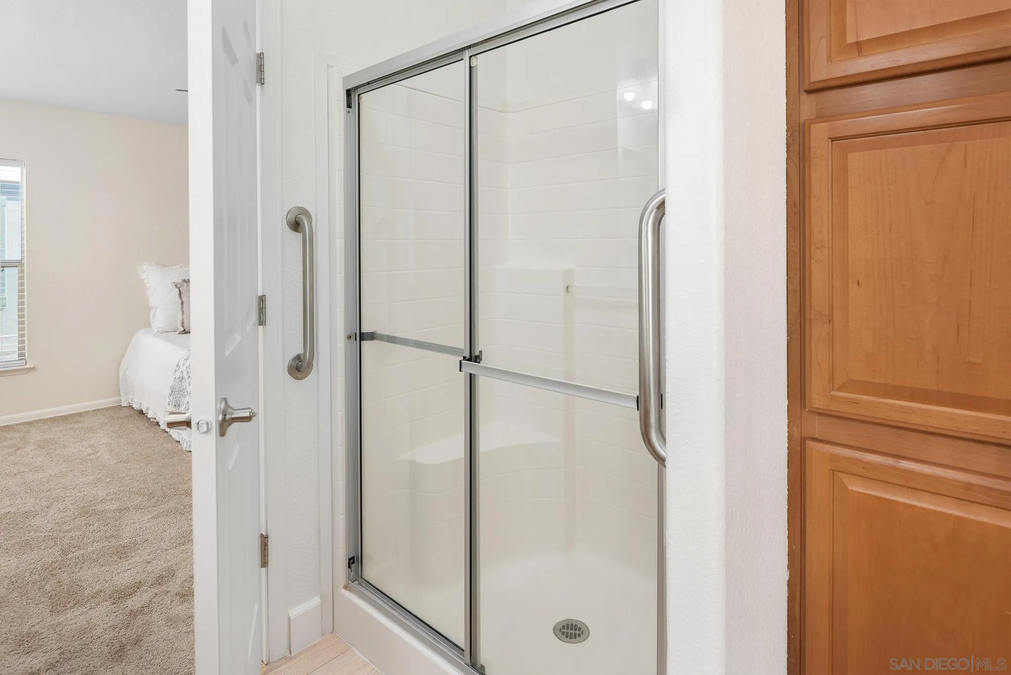 https://cdn.realtyfeed.com/cdn/127/250038679/ae8633353cb0f845cc3adc7692e3452e.webp