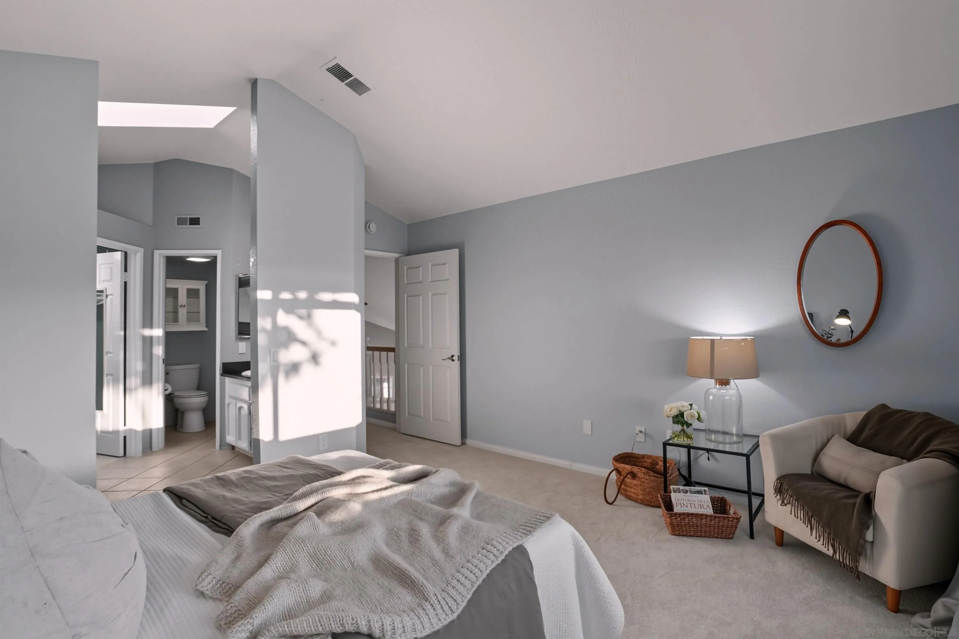 https://cdn.realtyfeed.com/cdn/127/250038689/fcbf076b6cb6a8e7b5b9ef8c60ed9373.webp