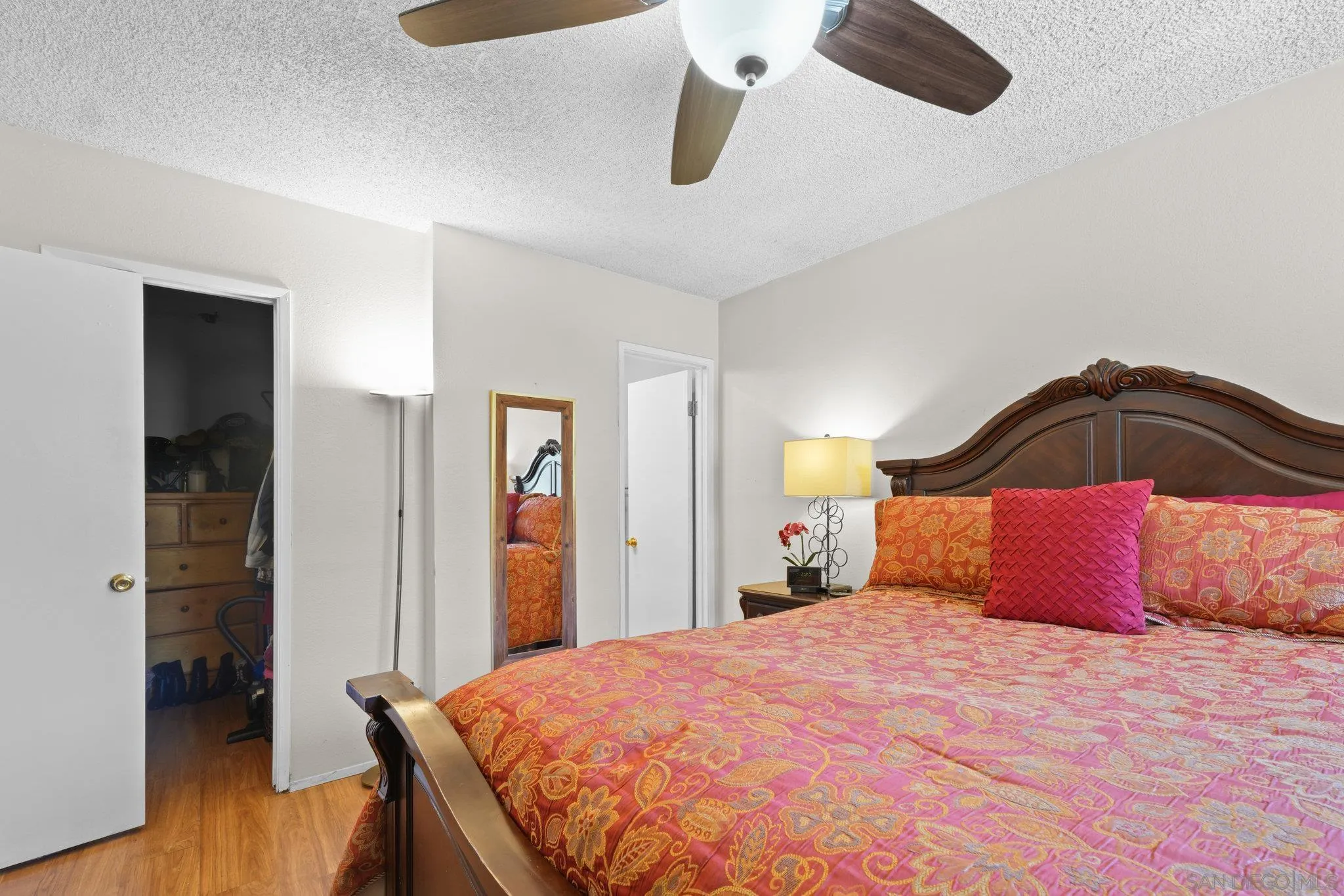 https://cdn.realtyfeed.com/cdn/127/250038692/f106c404c75d8c68a028c33d6634f252.webp