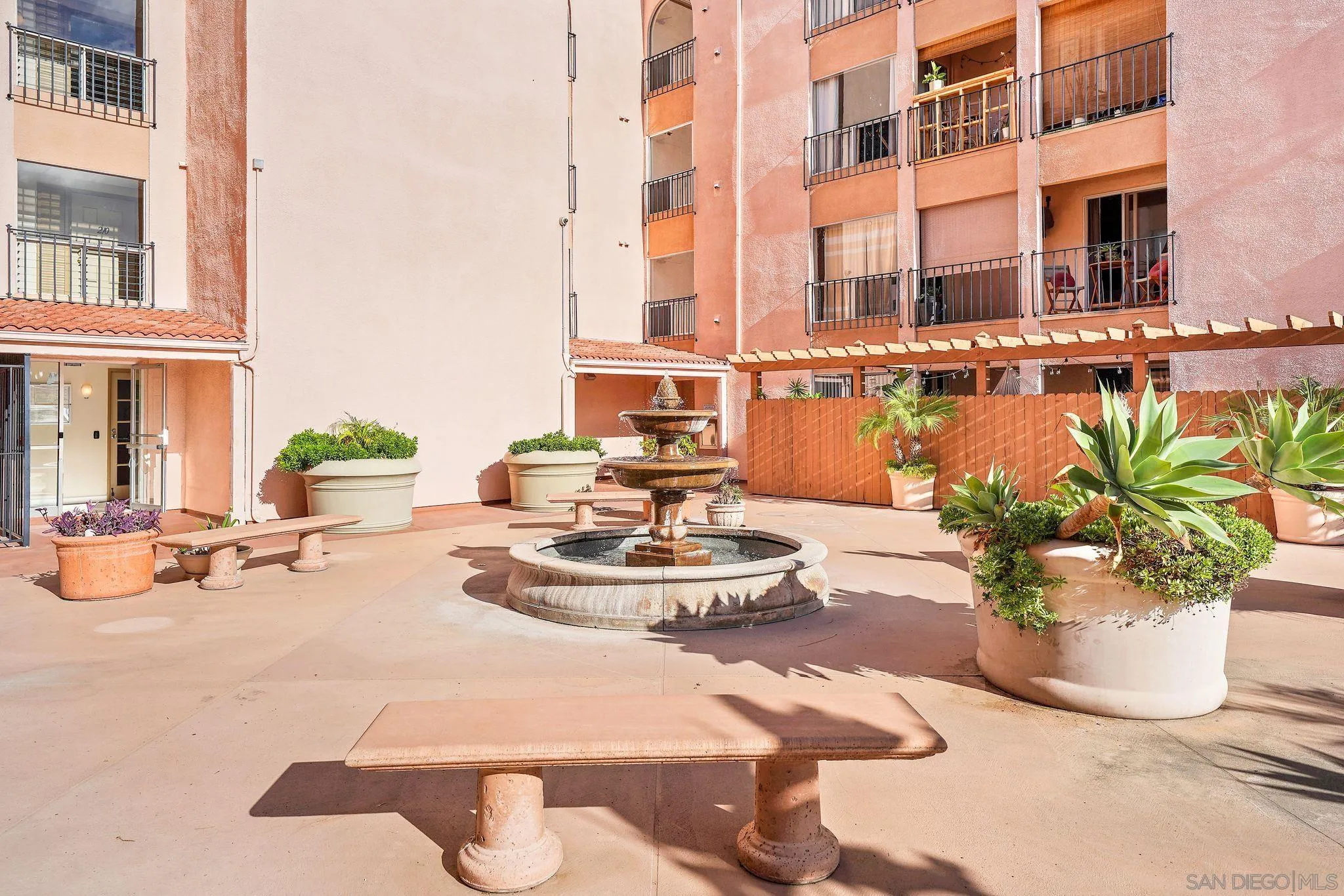 https://cdn.realtyfeed.com/cdn/127/250038694/c3001735a19b68228e9f39f66cea103c.webp
