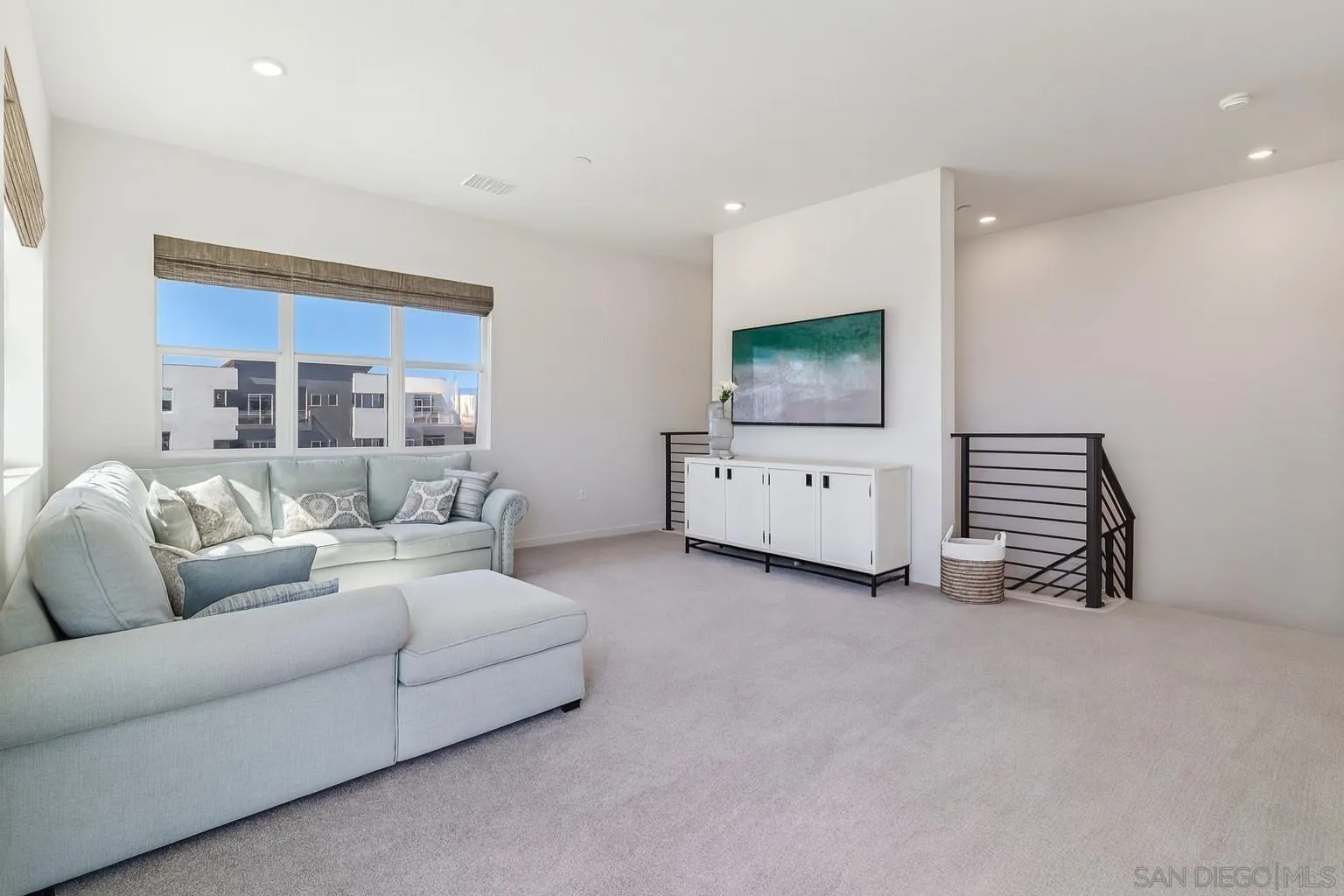 https://cdn.realtyfeed.com/cdn/127/250038700/09fbe3f387e6cd14b0e057d3b44aa391.webp
