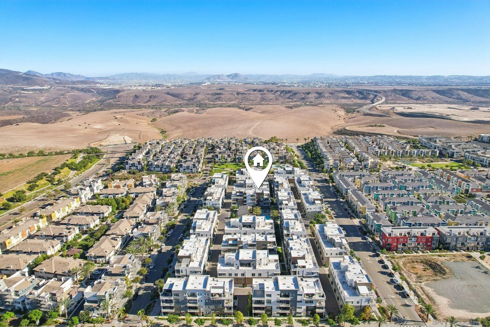 https://cdn.realtyfeed.com/cdn/127/250038700/4dc51fccecf6d73540727c1f99f58bc3.webp