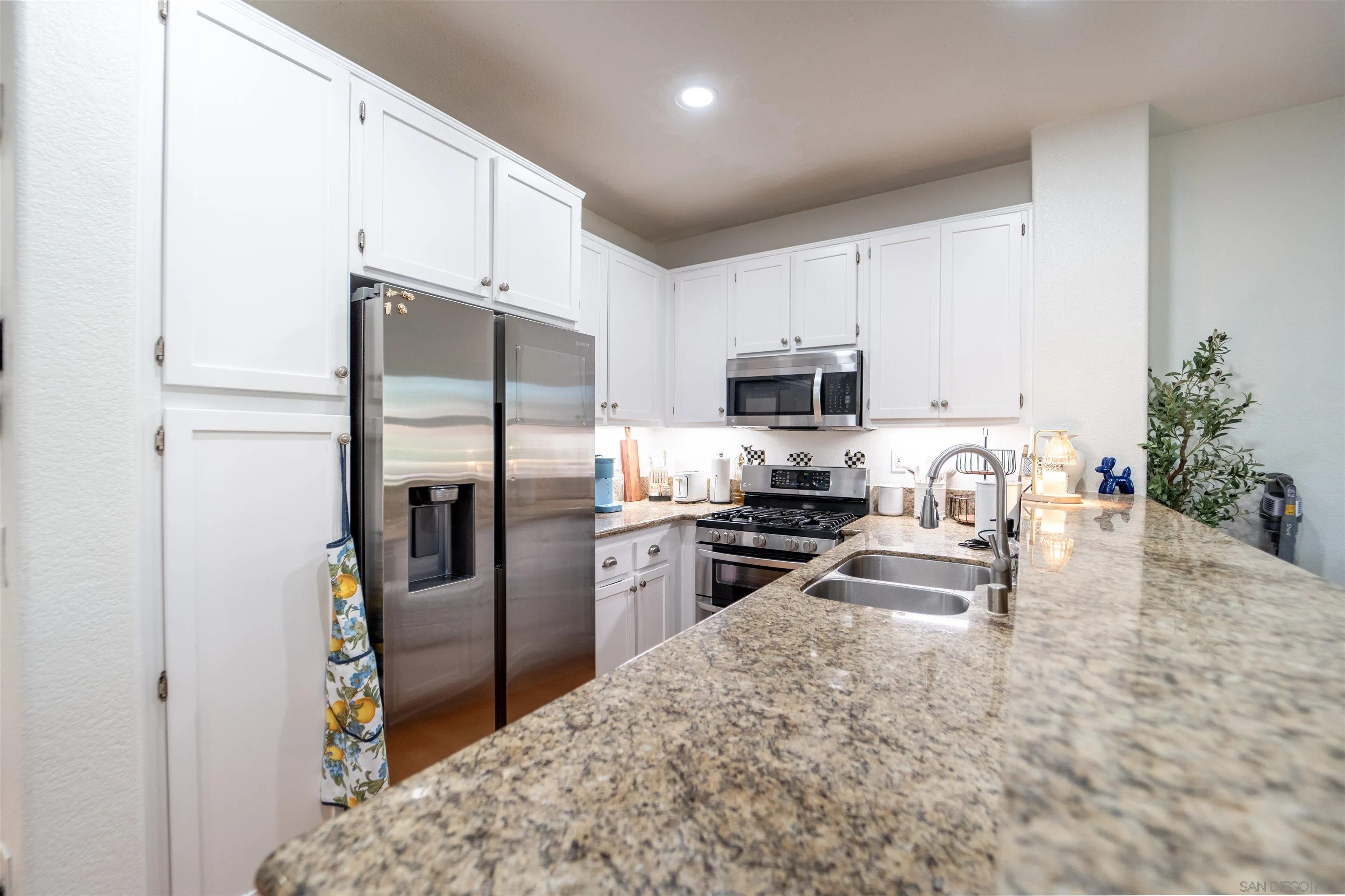 https://cdn.realtyfeed.com/cdn/127/250038710/cbc070f2e5941a8af8b3d51357c5f981.webp