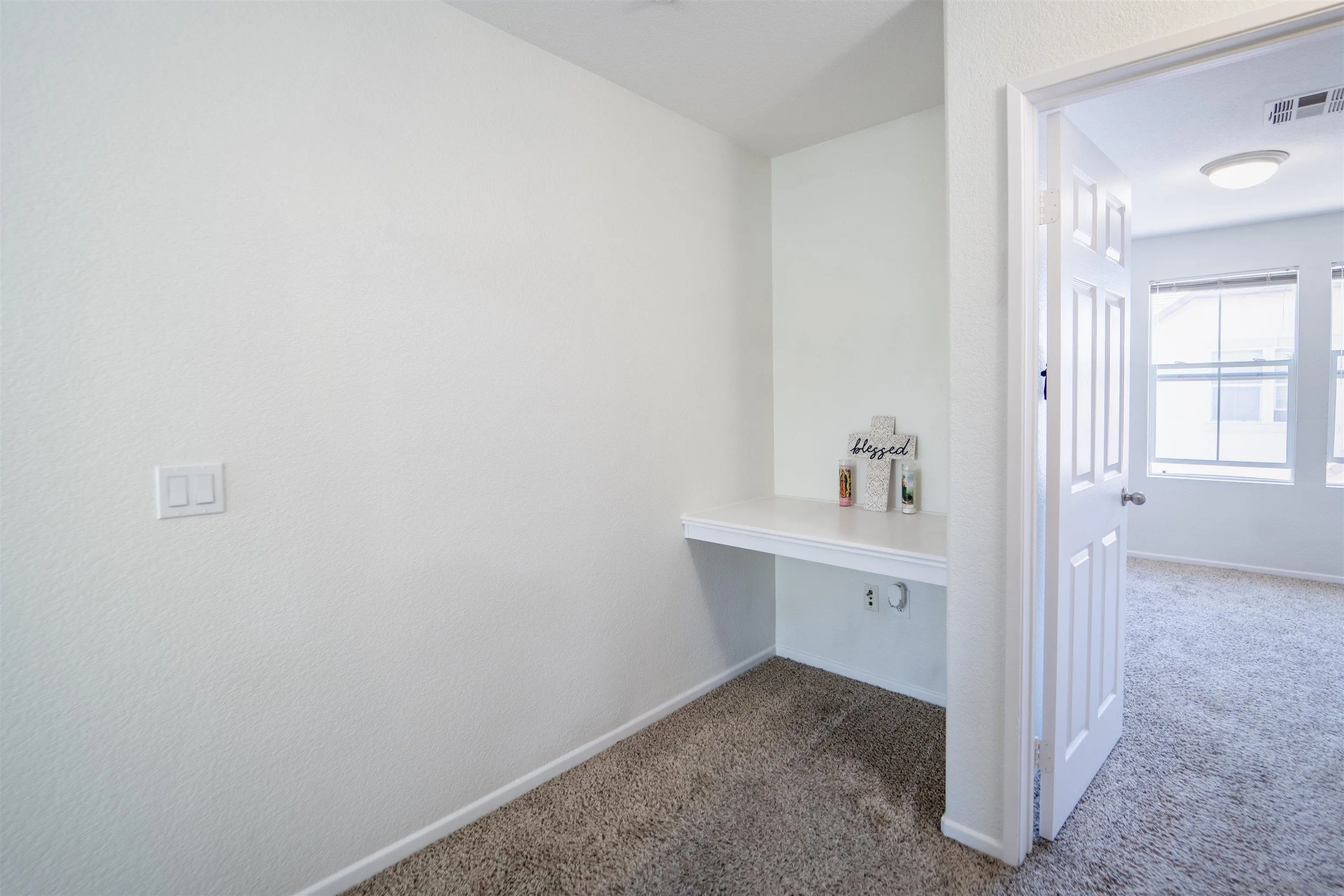https://cdn.realtyfeed.com/cdn/127/250038710/cf01d22839af91c135bcdc60f3d3eb15.webp