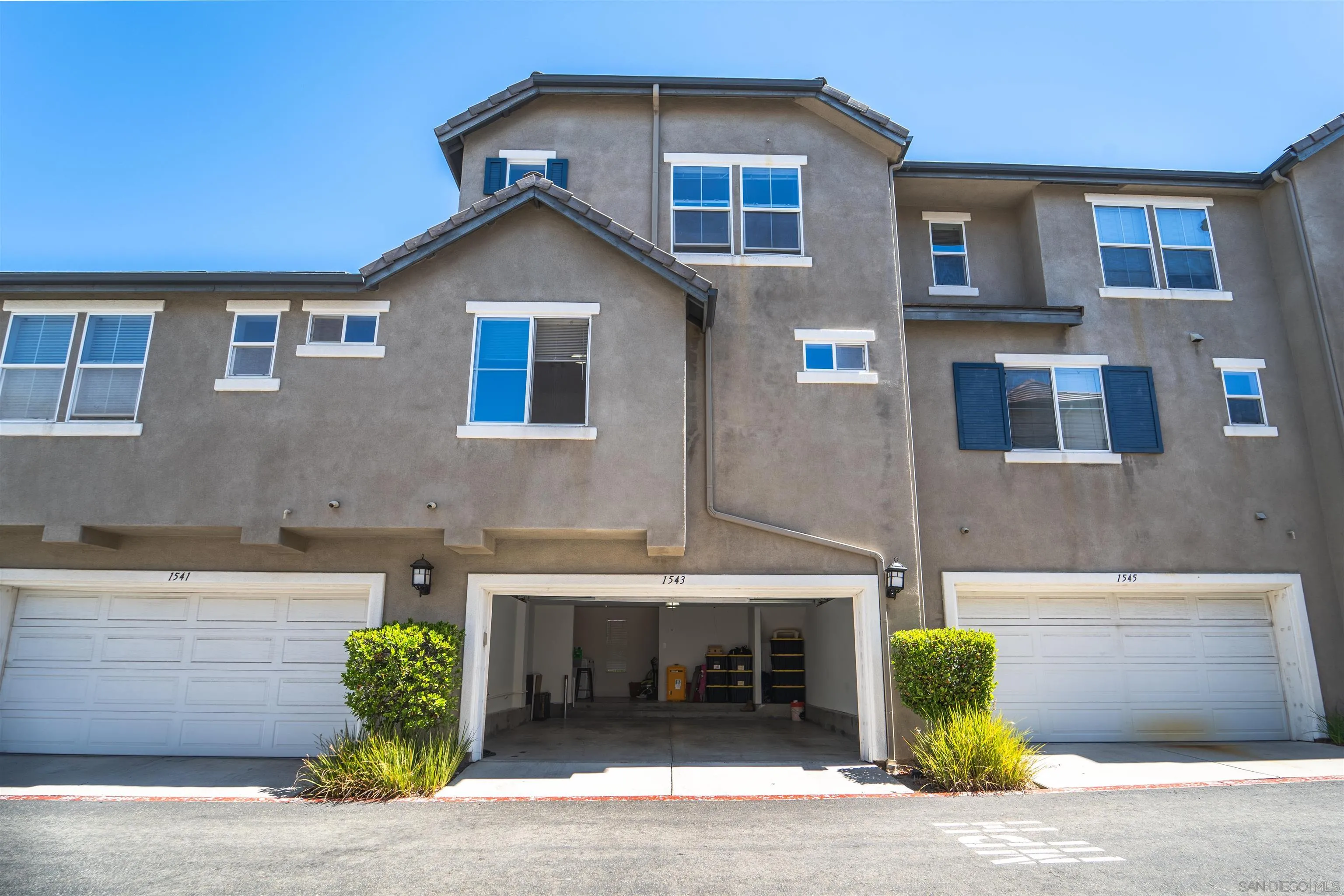 https://cdn.realtyfeed.com/cdn/127/250038710/db6f7fcf0d67afaeaa478c12f94d4125.webp