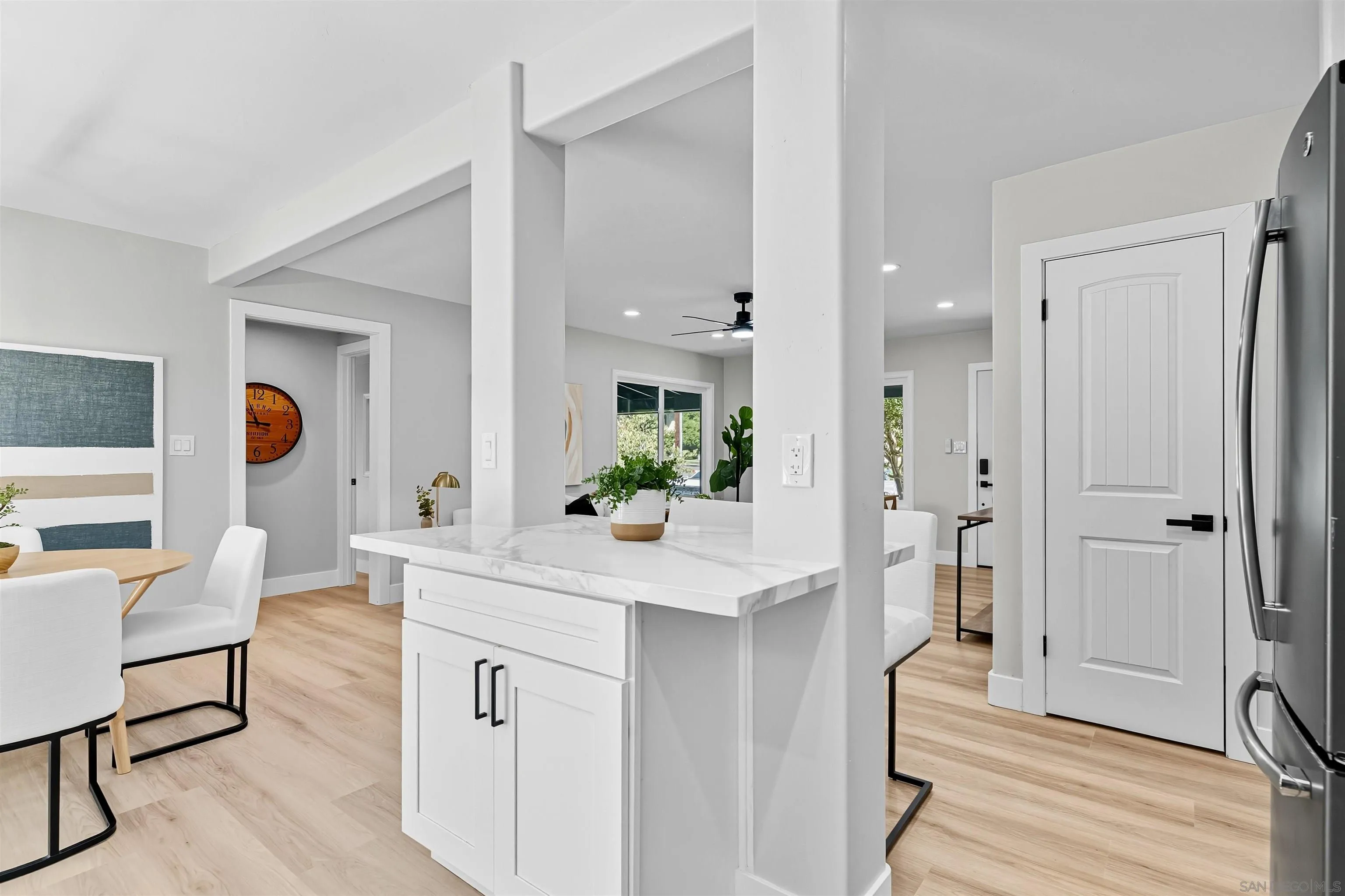 https://cdn.realtyfeed.com/cdn/127/250038713/e35a32bbb09aae5dc50bcb2563c74bfe.webp
