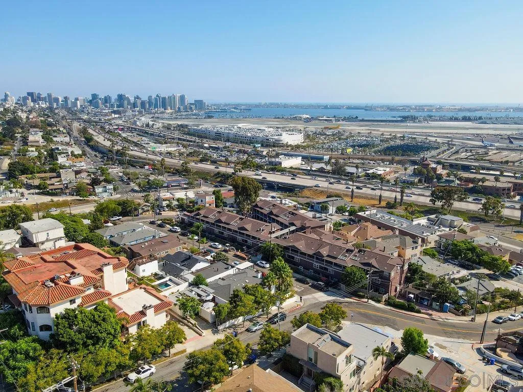 https://cdn.realtyfeed.com/cdn/127/250038723/e96e0f0ca3b705966c20fd42eb7ff587.webp