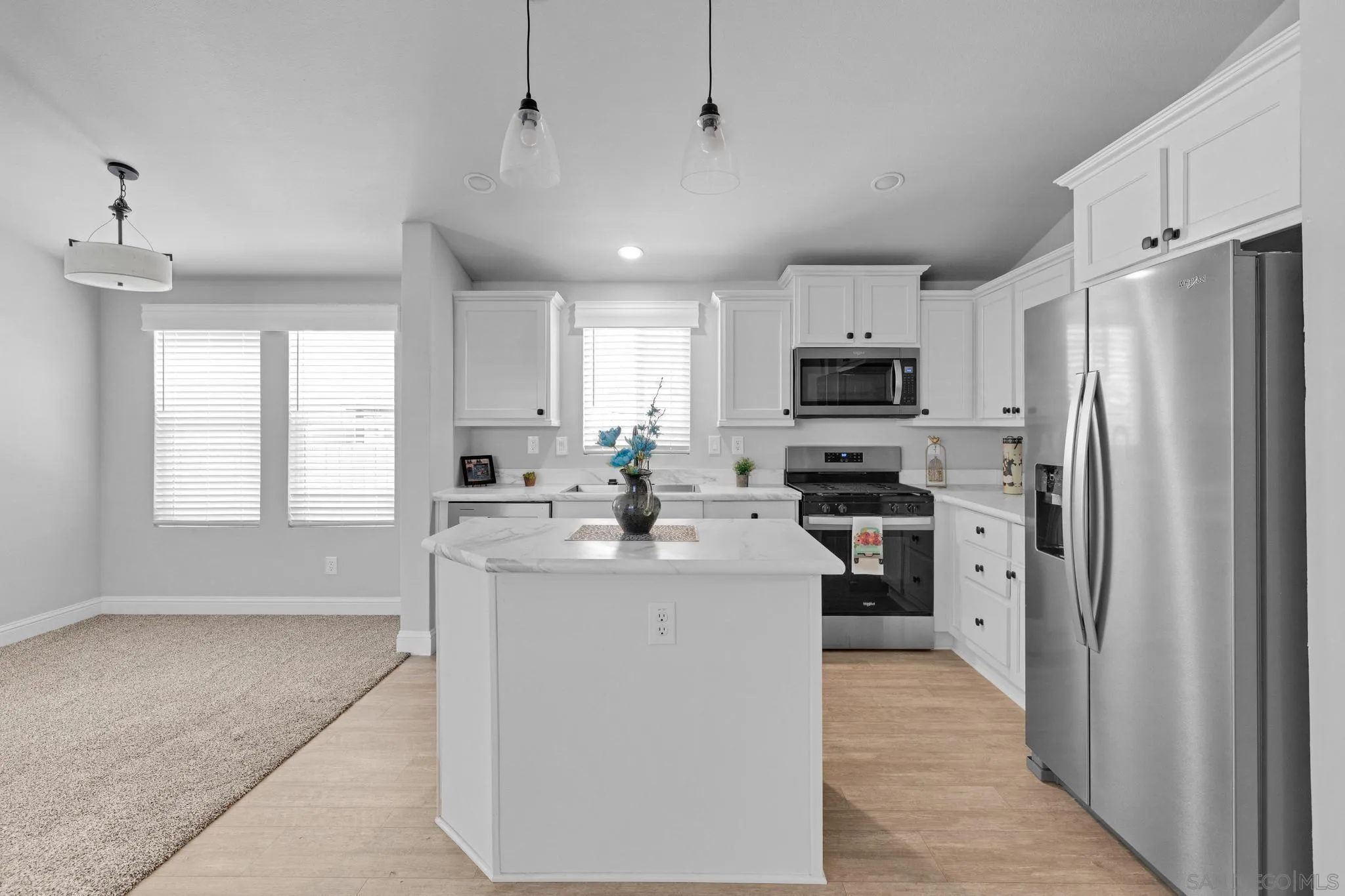 https://cdn.realtyfeed.com/cdn/127/250038725/3ec59a73f1cf62b72f5aa61e140132ee.webp