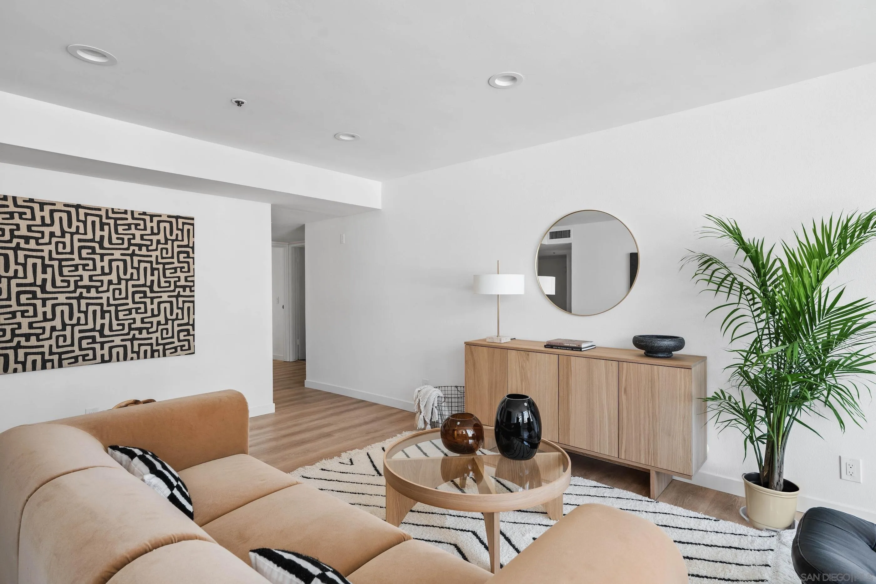 Photo #5: 250038726 Listing 