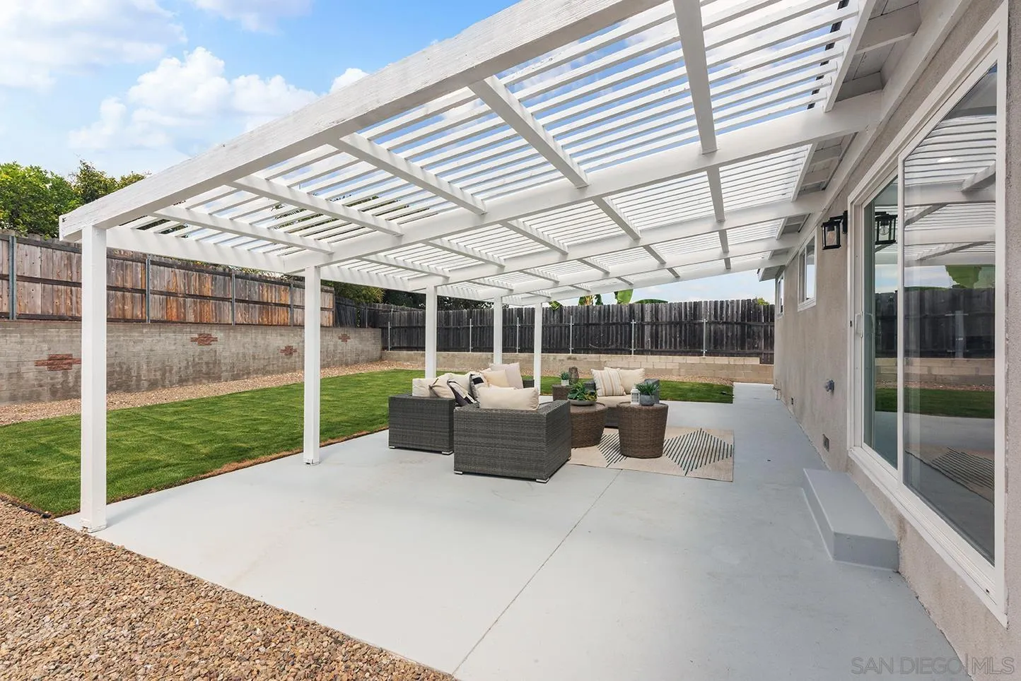 https://cdn.realtyfeed.com/cdn/127/250038729/2b278f9d07b150c7c68e6d65fbb74e24.webp
