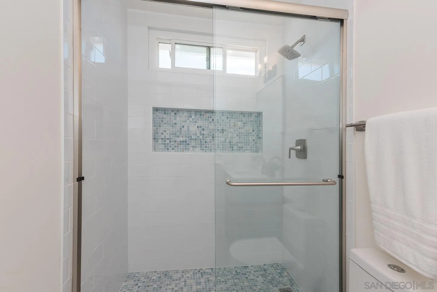 https://cdn.realtyfeed.com/cdn/127/250038729/b3b2fe6c7c1725279a33f31fb0bfdf4d.webp
