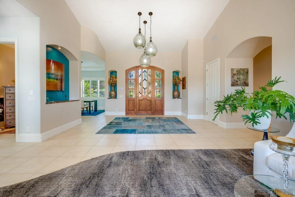 https://cdn.realtyfeed.com/cdn/127/250038736/eca531e7790c98aa7b685978c38364be.webp