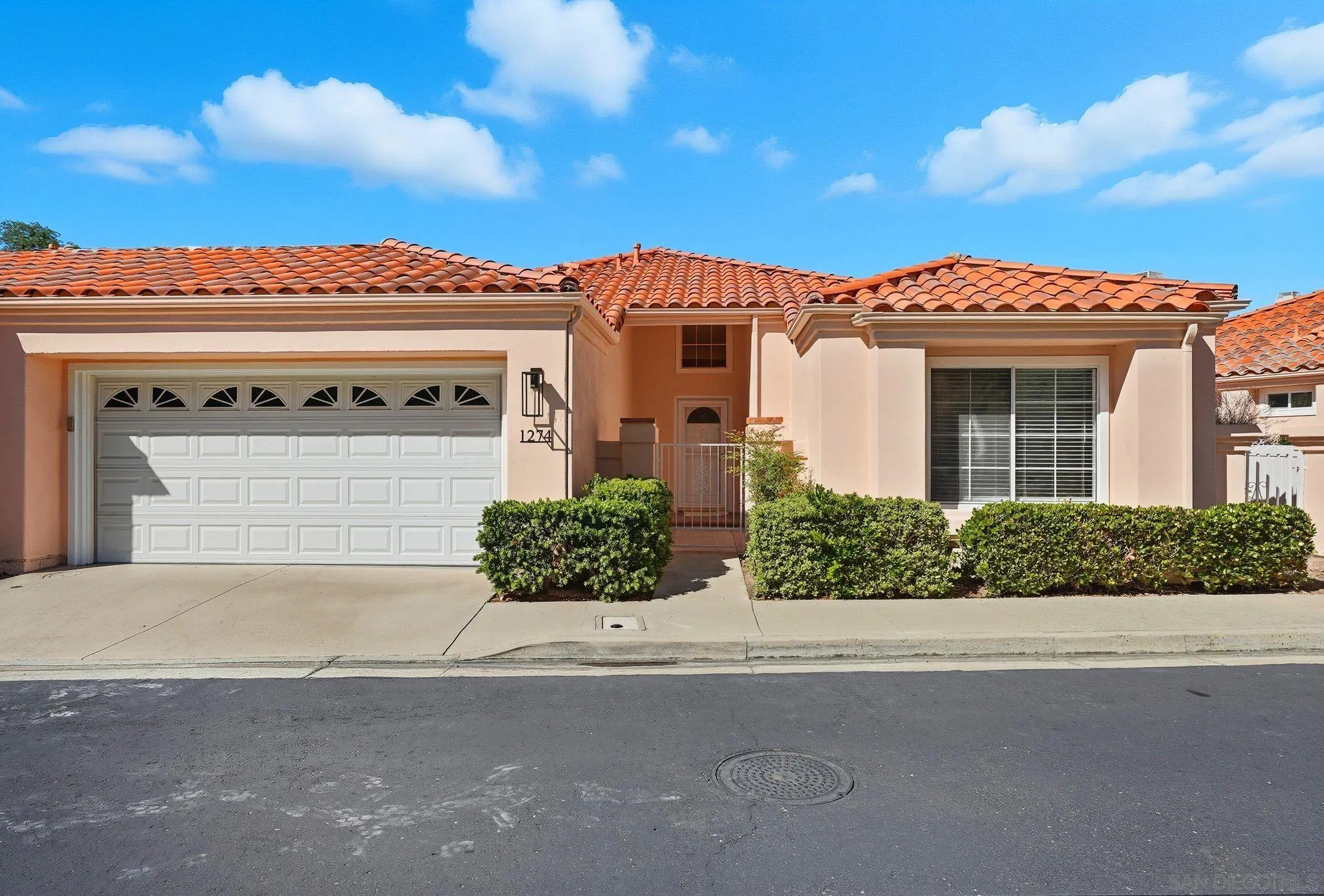 Photo #2: 250038737 Listing: Photo #2