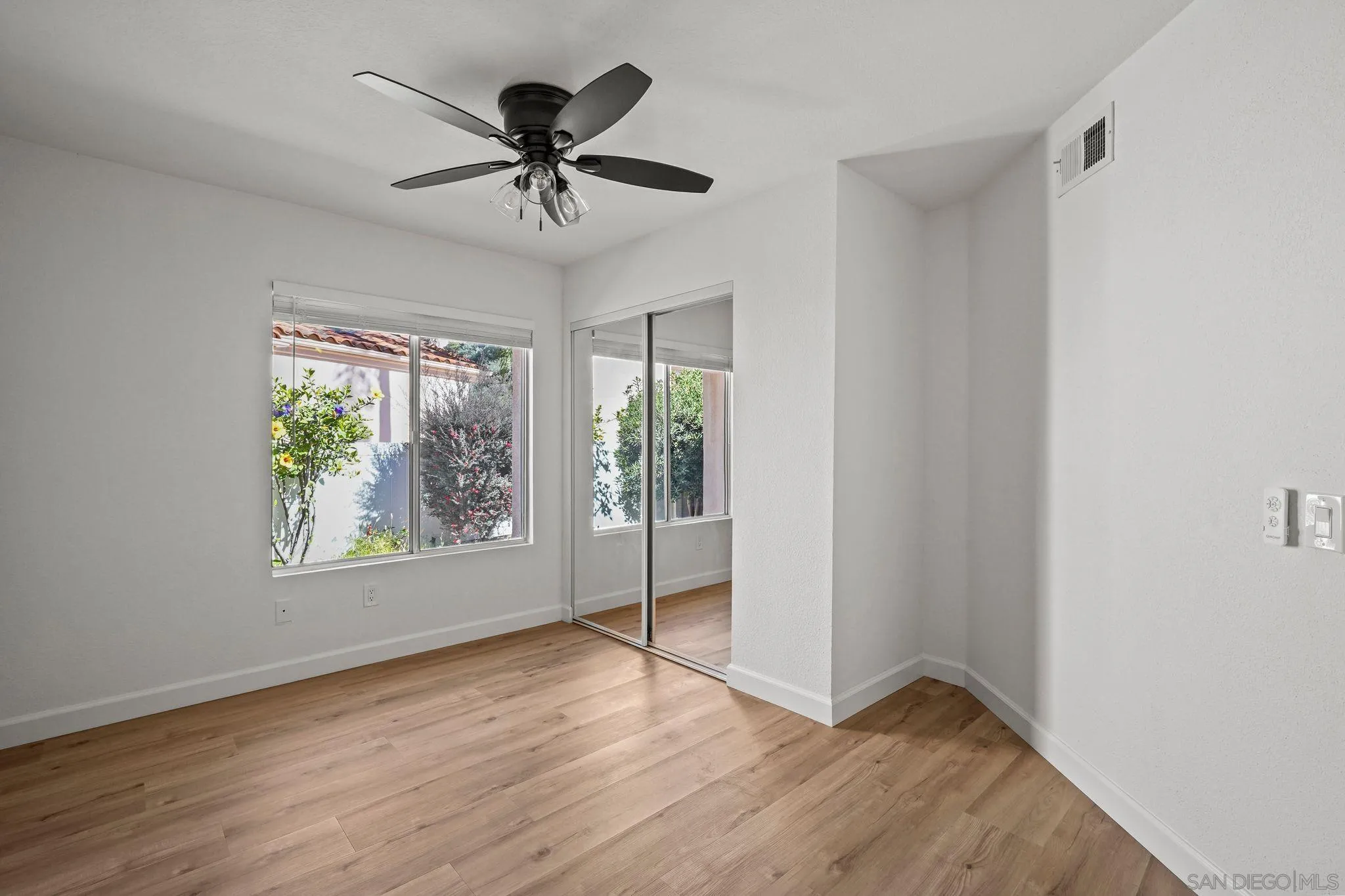 Photo #25: 250038737 Listing: Photo #25