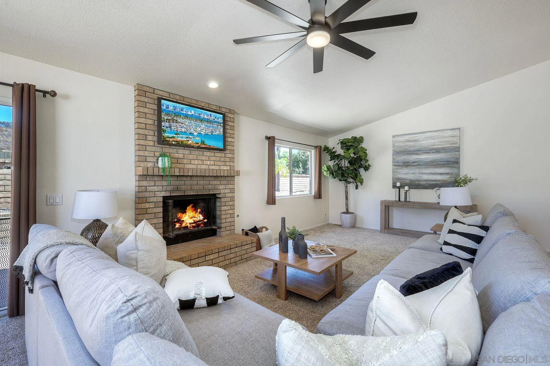 https://cdn.realtyfeed.com/cdn/127/250038739/31dbeaf859d7d4c1f1572da0281930c8.webp