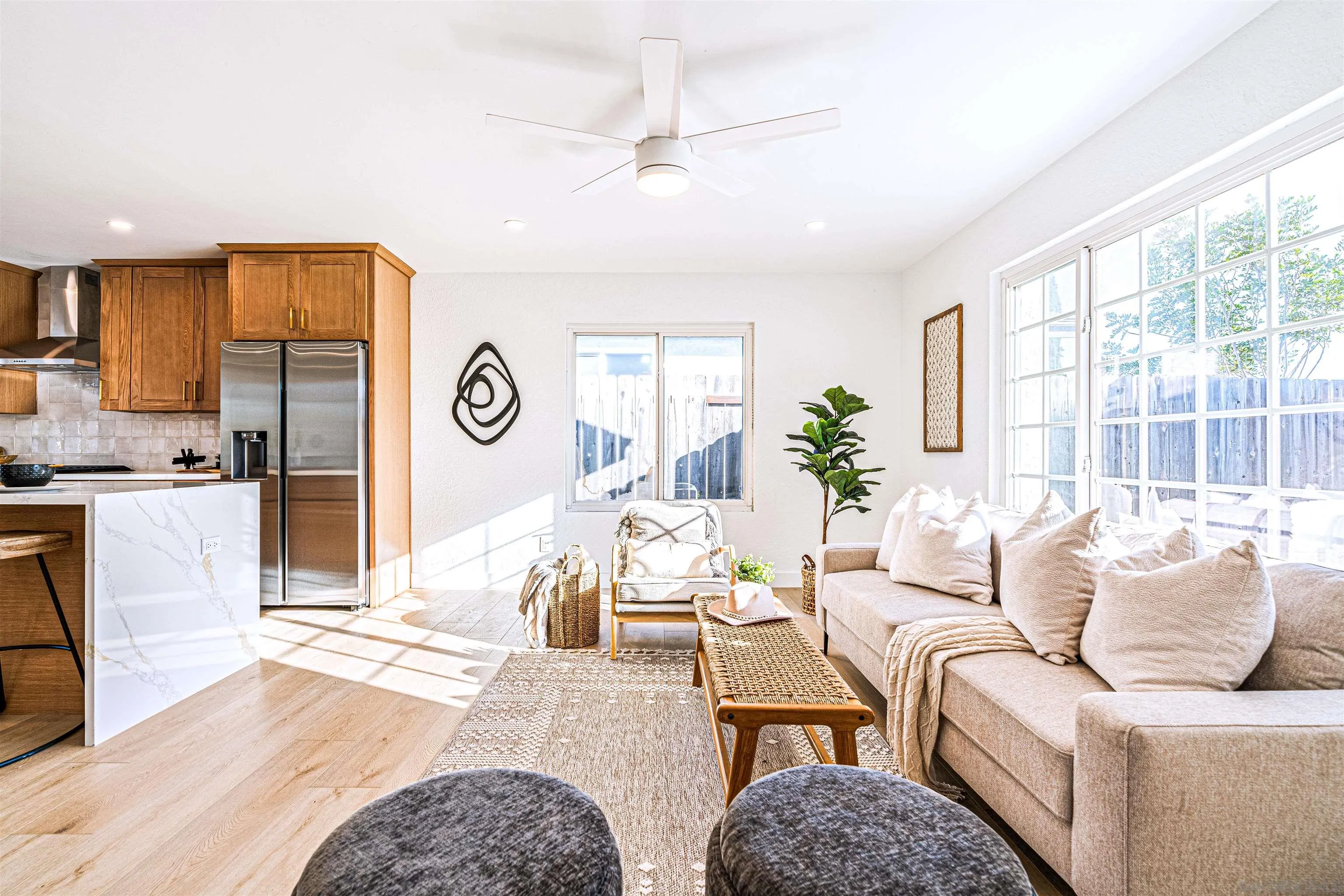 https://cdn.realtyfeed.com/cdn/127/250038740/bc764d0921d6ee29f231ced34234977c.webp