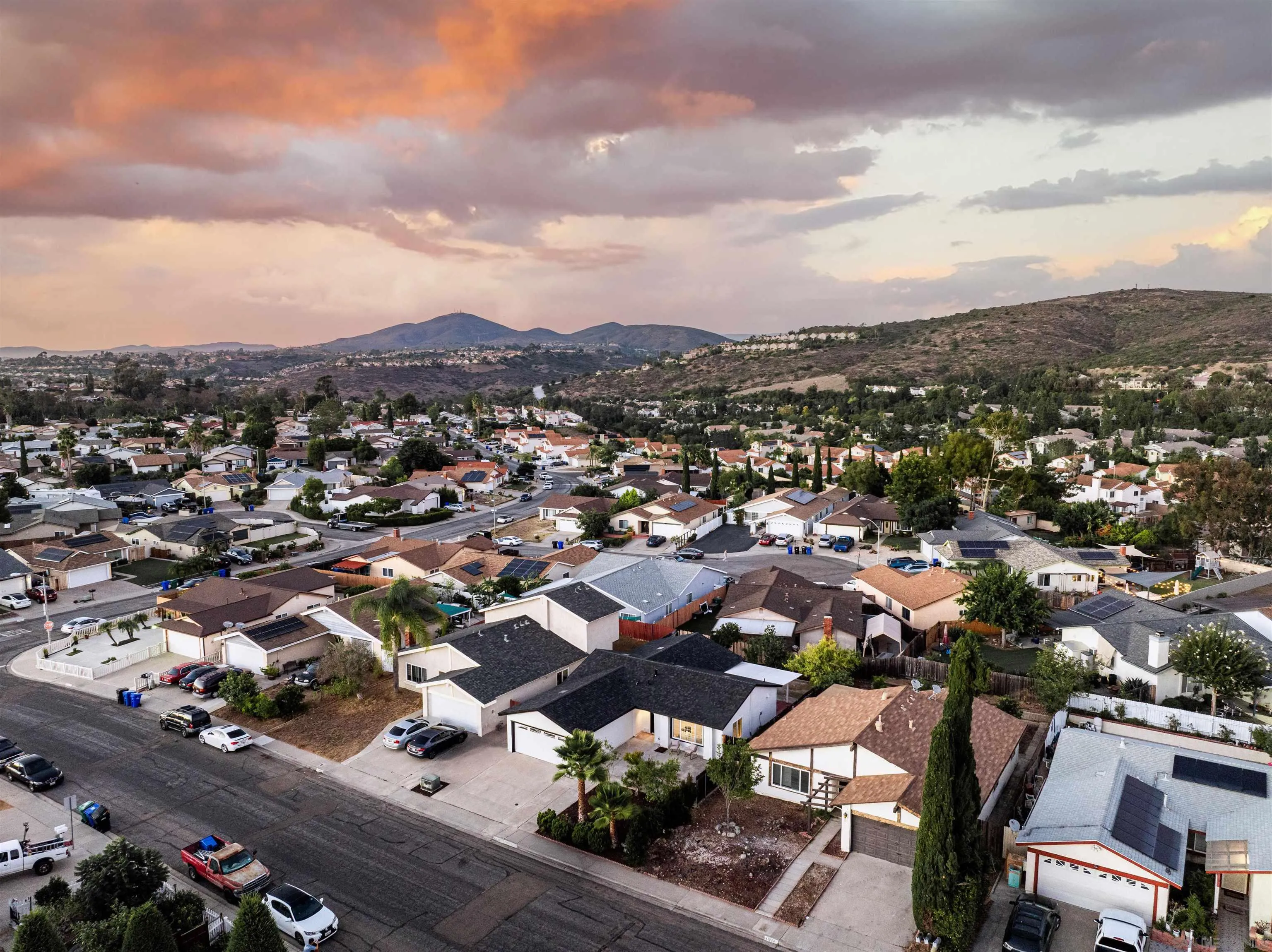 https://cdn.realtyfeed.com/cdn/127/250038740/c29b4dcebccb3a5d9489c285de9d0052.webp
