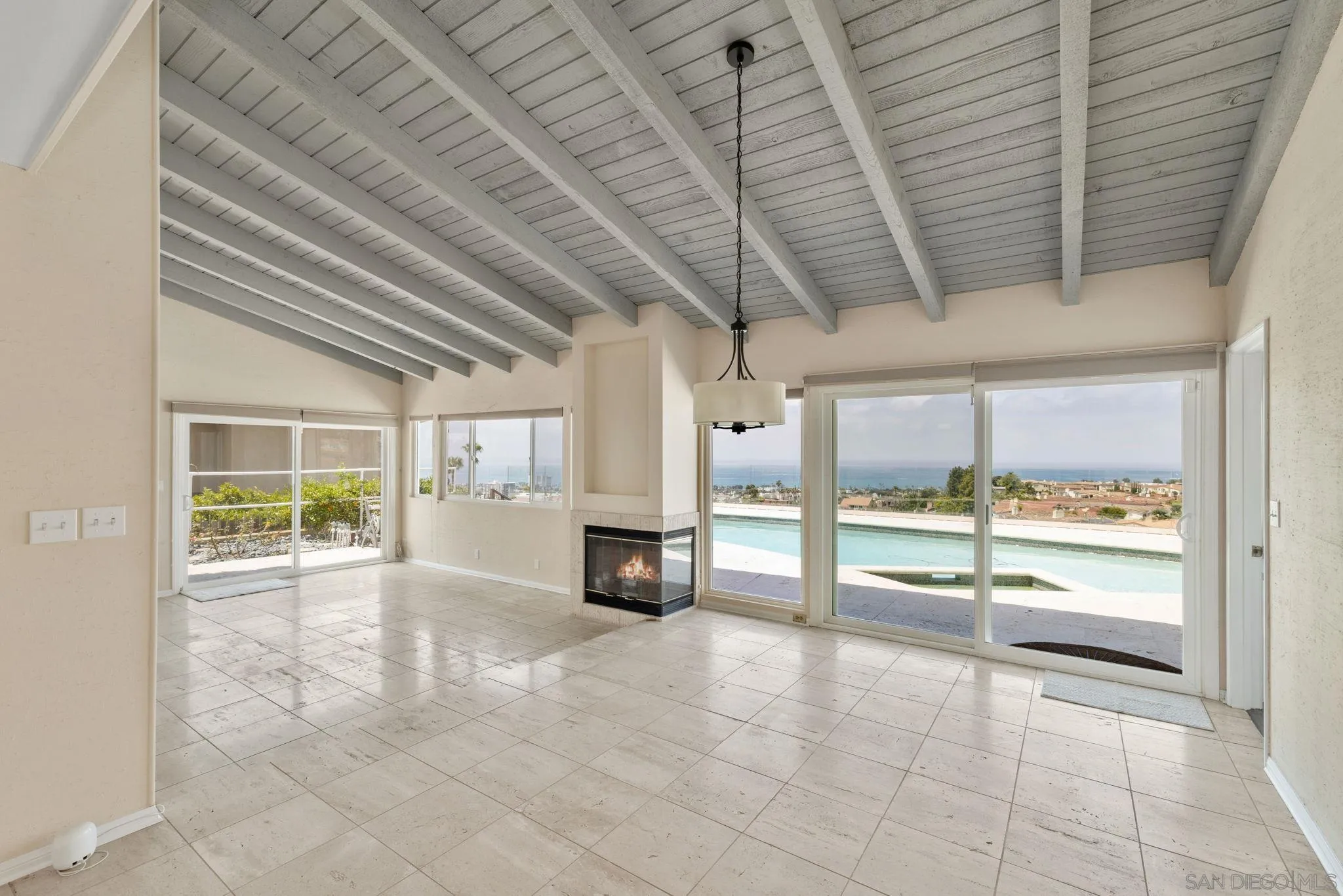 https://cdn.realtyfeed.com/cdn/127/250038741/b9db07b065c693f86a451eb13428f86d.webp