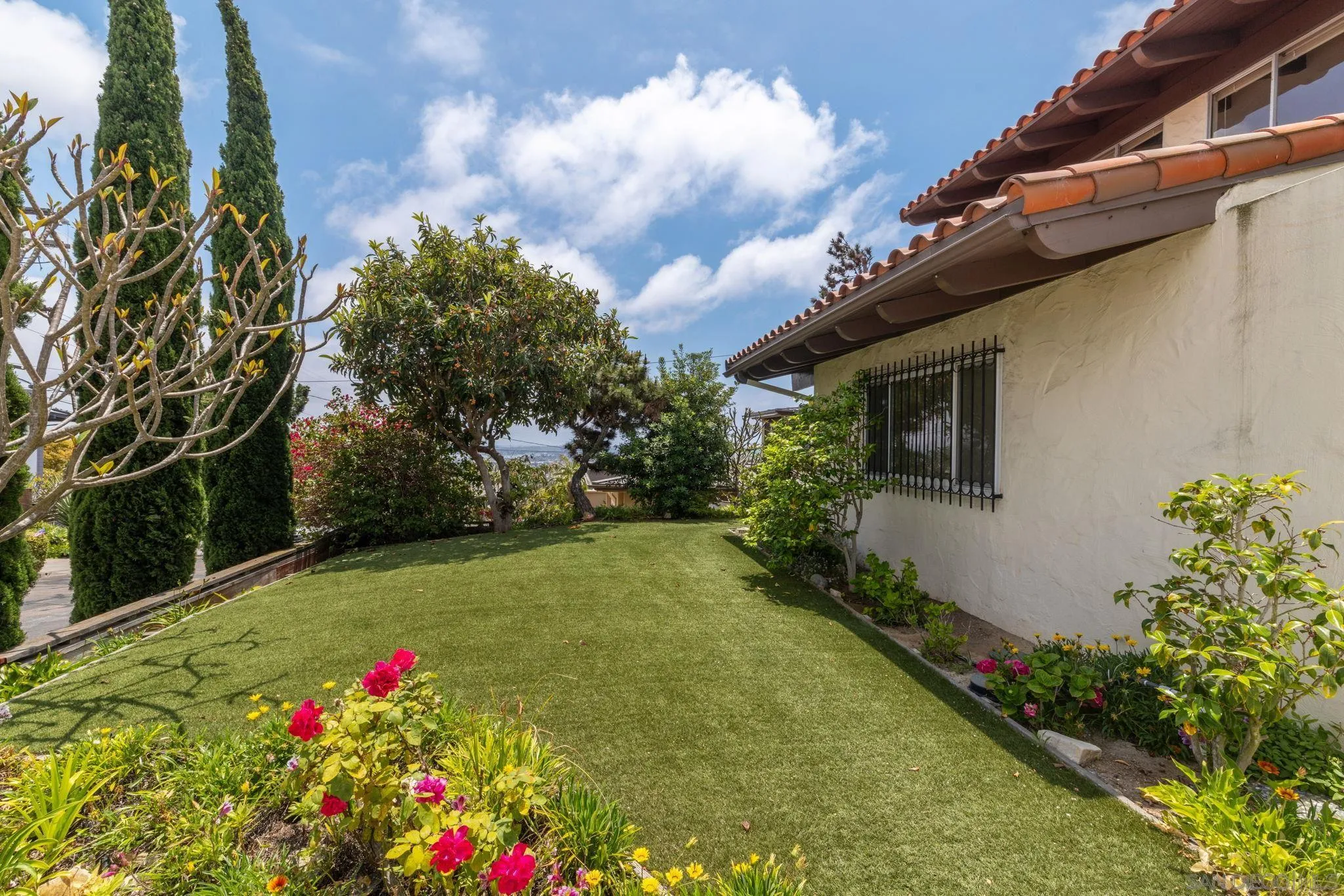 https://cdn.realtyfeed.com/cdn/127/250038741/fdf5e1750380dadb212b49d52d6dac5a.webp