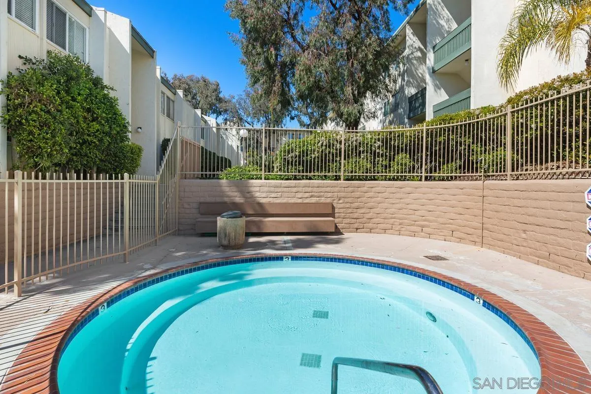 https://cdn.realtyfeed.com/cdn/127/250038743/210820c8836f0edfbce3ff852dbd42cb.webp