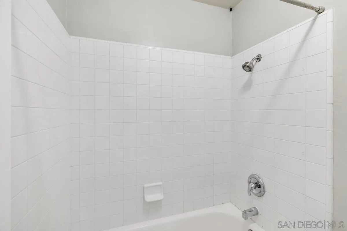 https://cdn.realtyfeed.com/cdn/127/250038743/e3b8e47c46ab44ebaac90adb34ab7bac.webp