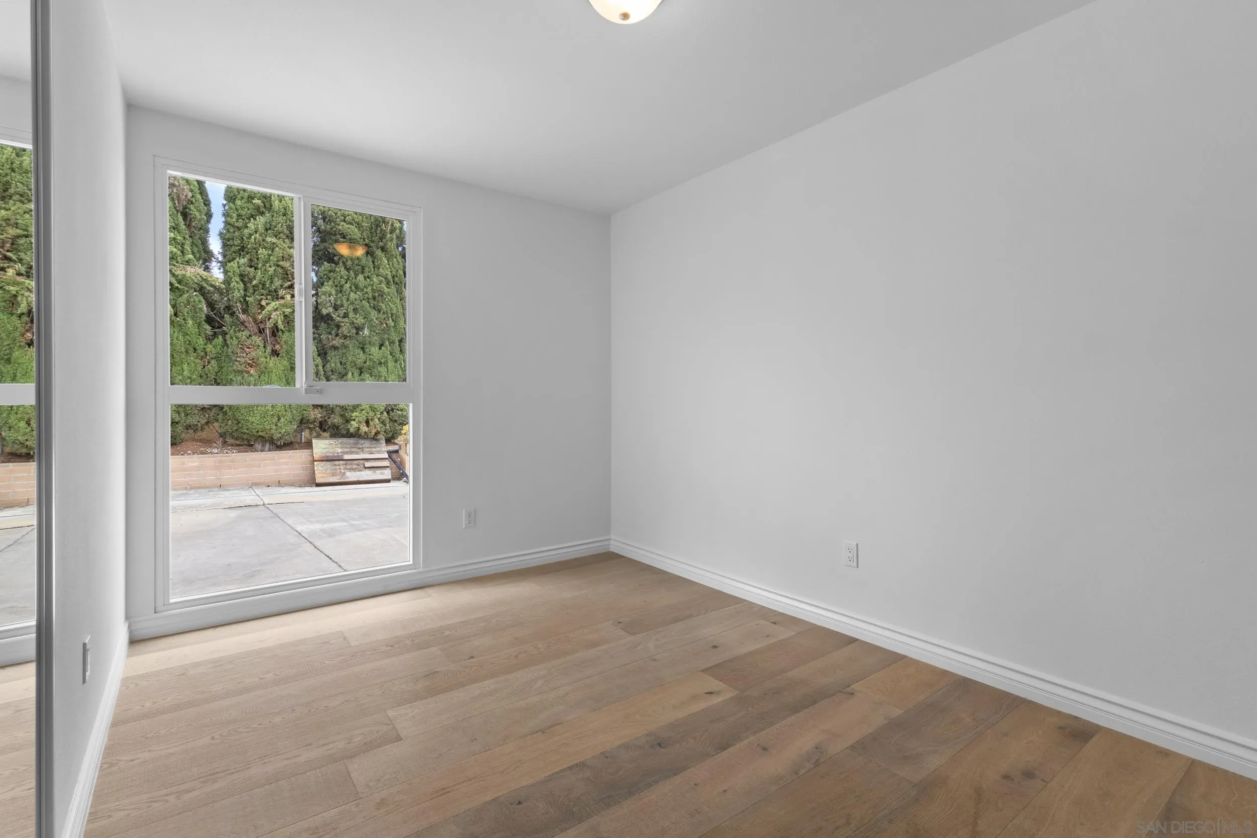 https://cdn.realtyfeed.com/cdn/127/250038745/02befb21e71a9abe3640cfe615c50d03.webp