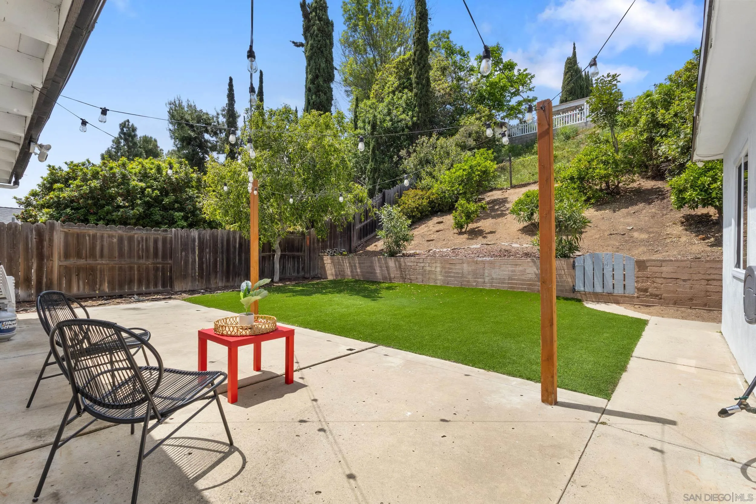https://cdn.realtyfeed.com/cdn/127/250038745/d0491b75cdbe44e0b106352a2712c5d5.webp