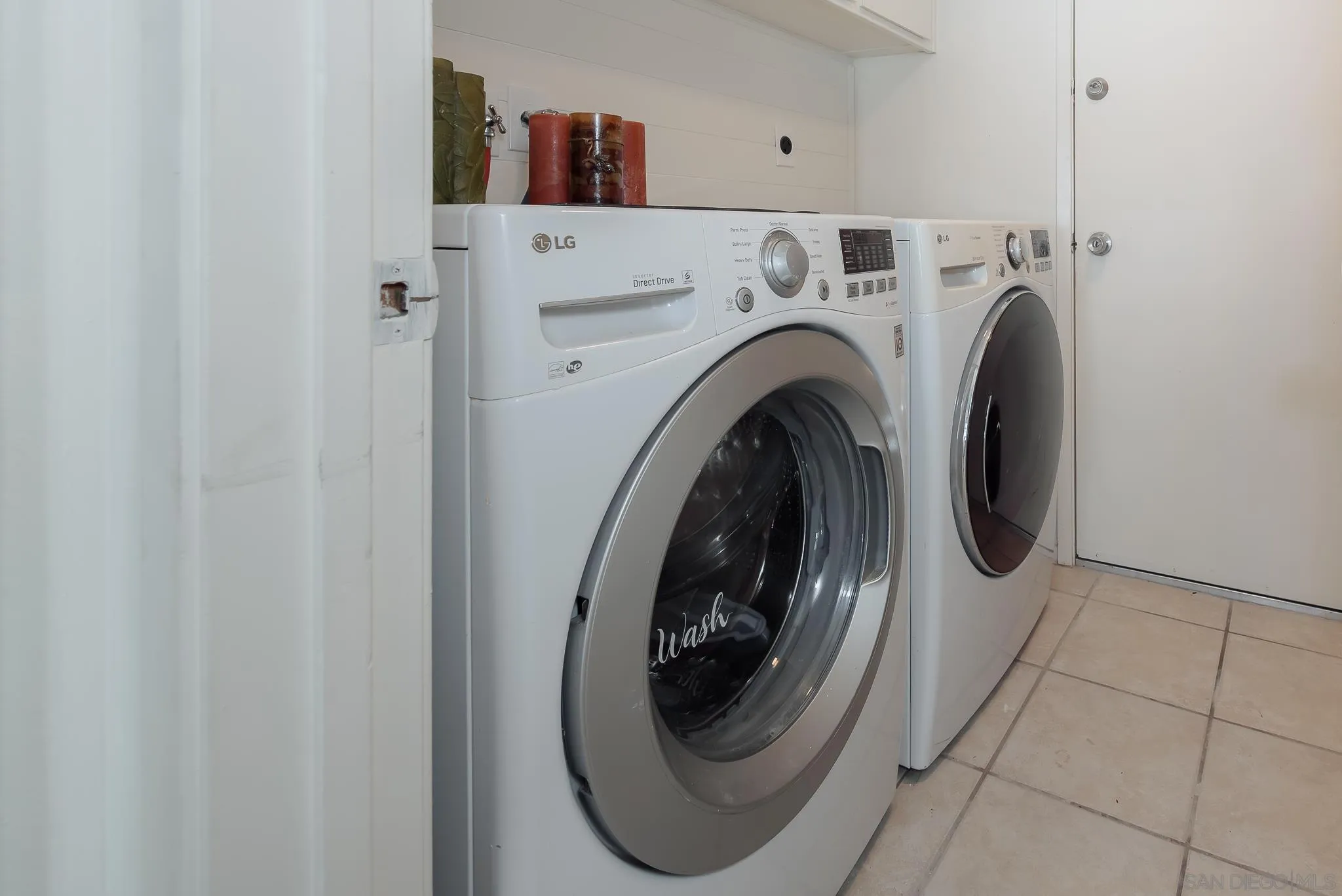https://cdn.realtyfeed.com/cdn/127/250038746/a5d3ff2f30f3e457083402fb05bc4e2f.webp