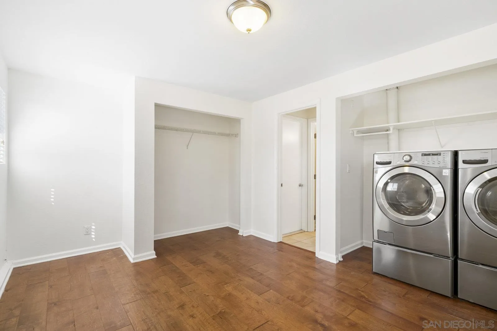 https://cdn.realtyfeed.com/cdn/127/250038749/ff327268e7f58e8e4d38d0ca307eee9d.webp
