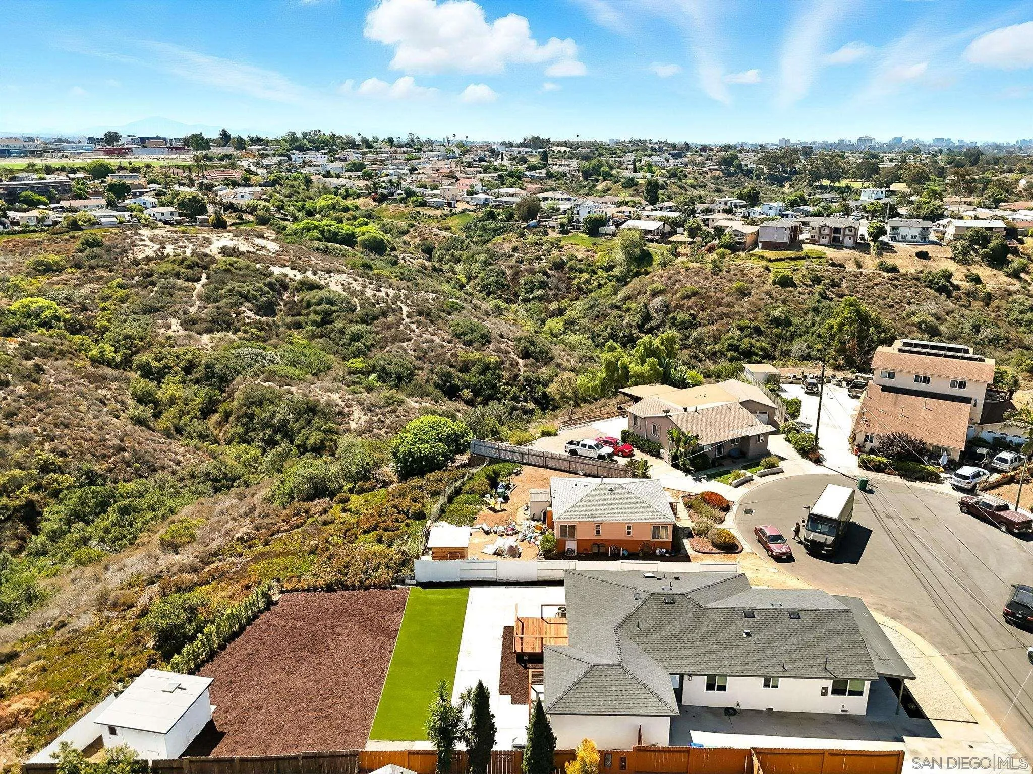 https://cdn.realtyfeed.com/cdn/127/250038750/a31a36e82eb843a1095836232e525a5a.webp