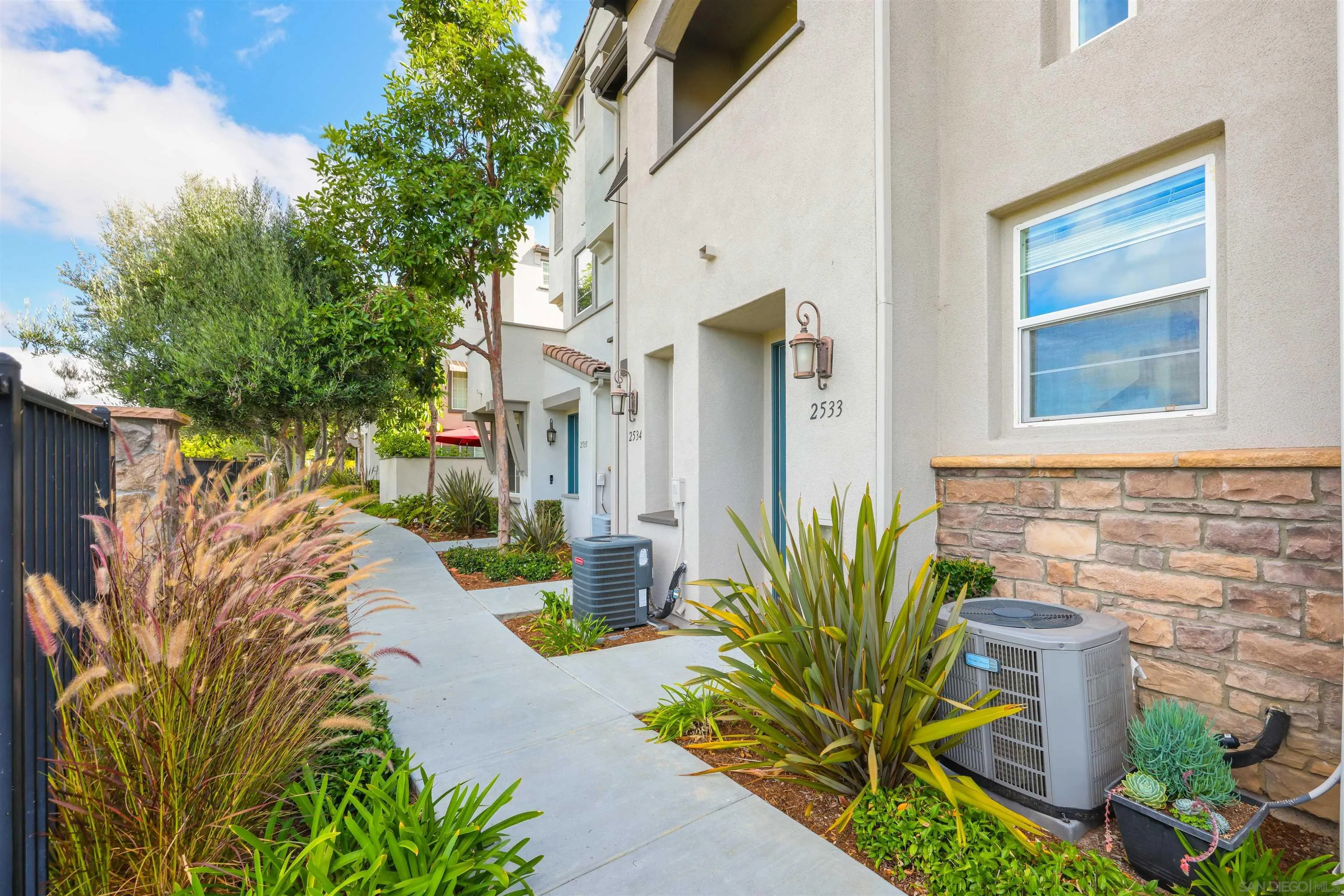 https://cdn.realtyfeed.com/cdn/127/250038752/ac250df09c59d0ff33c464821d1b1b7a.webp