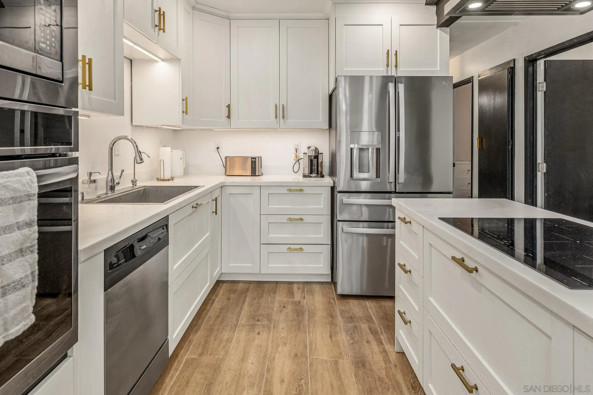 https://cdn.realtyfeed.com/cdn/127/250038756/3b9bd61300d0b8e1400fc24e038c0943.webp