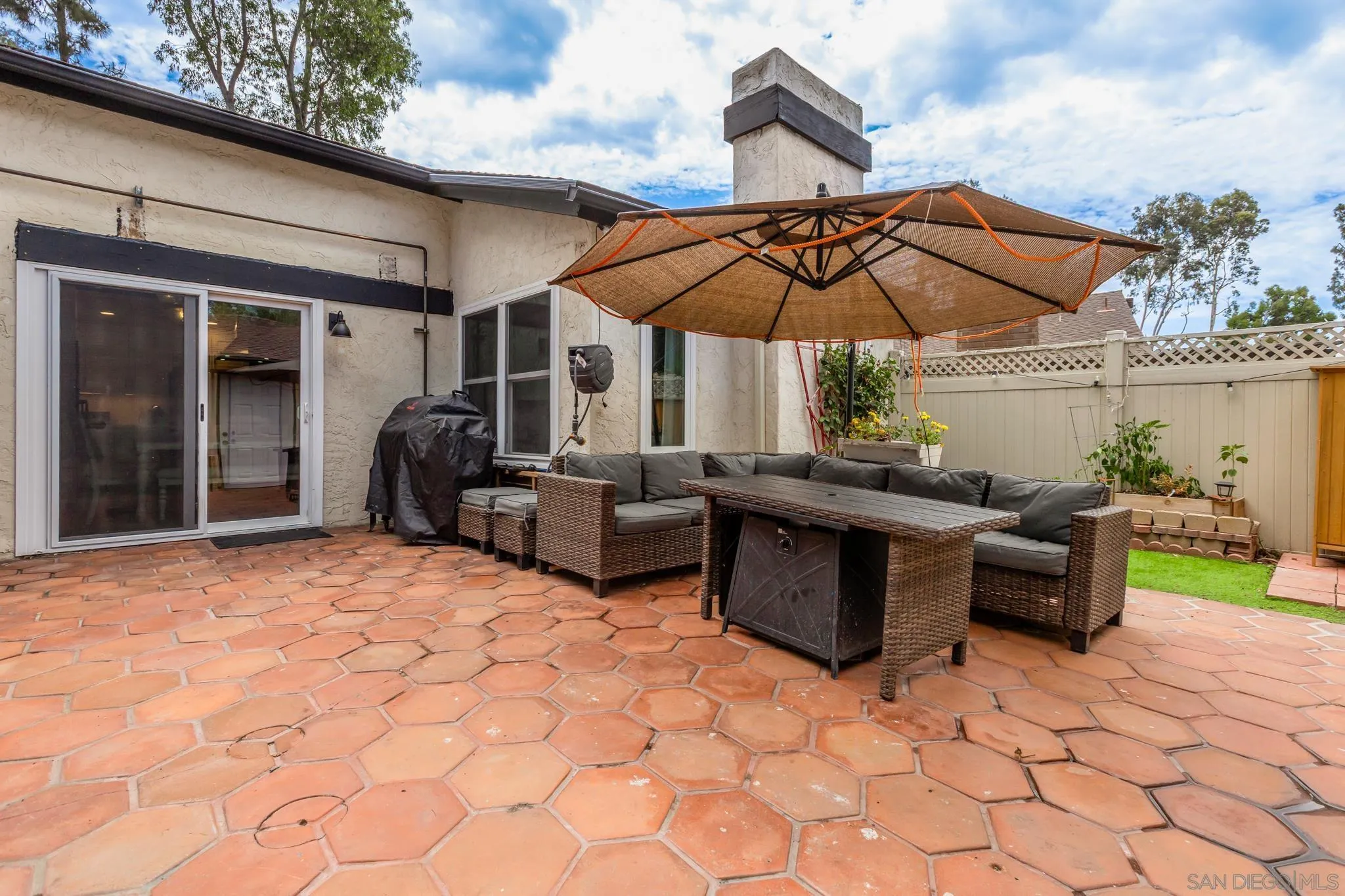 https://cdn.realtyfeed.com/cdn/127/250038756/98545a7ff4294c8ea02f58cbf5e2a2f2.webp