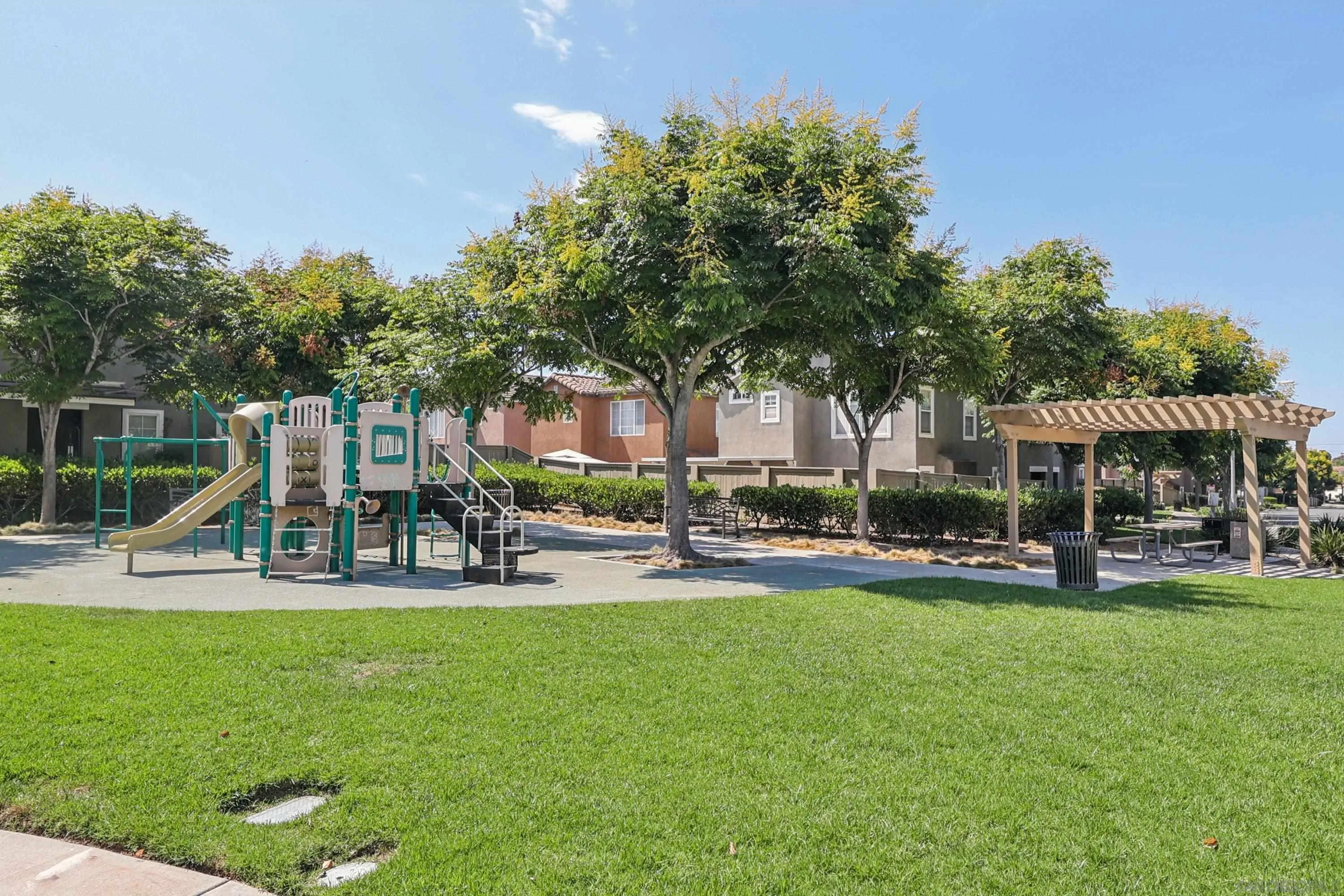 https://cdn.realtyfeed.com/cdn/127/250038759/c31b958f3c0214af85f01ea42fa2f0a8.webp