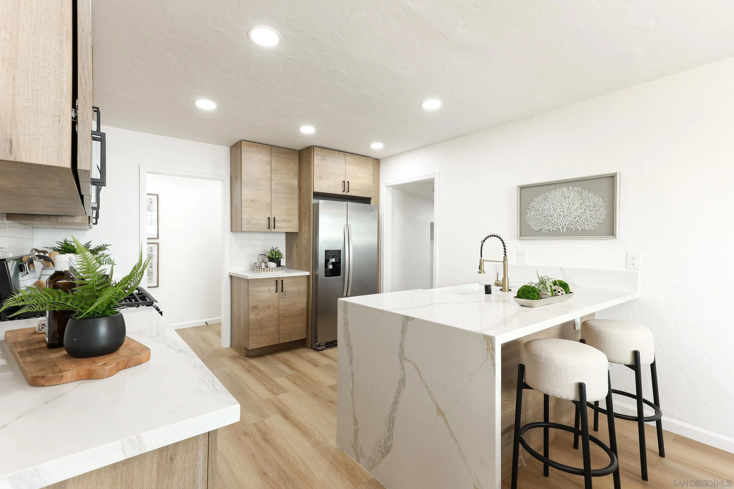 https://cdn.realtyfeed.com/cdn/127/250038762/7830a84f7b3fffa54d2712a3883c3a04.webp