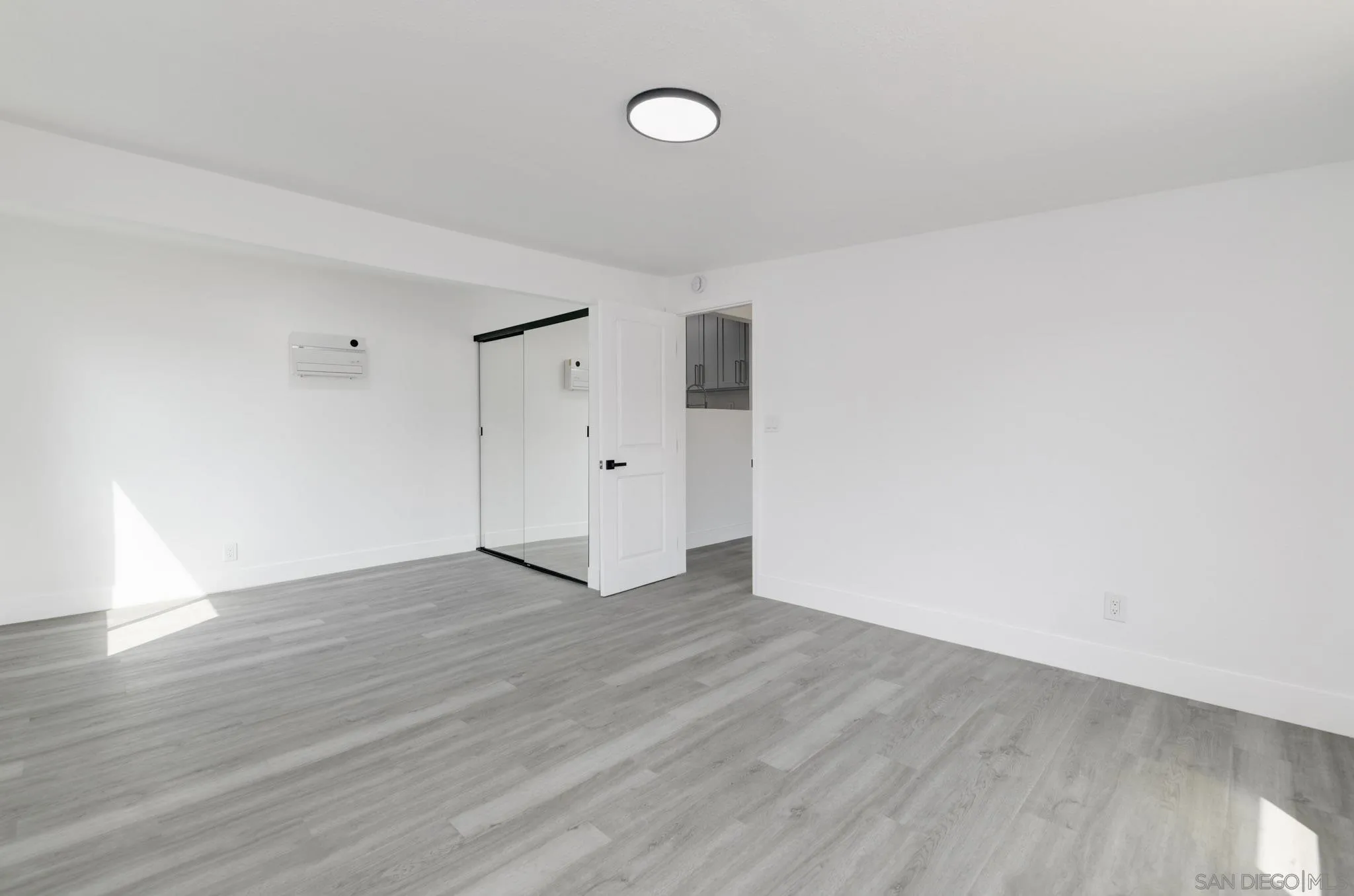 https://cdn.realtyfeed.com/cdn/127/250038766/92ac8c75a0858f677b61f1bf6f6edba9.webp
