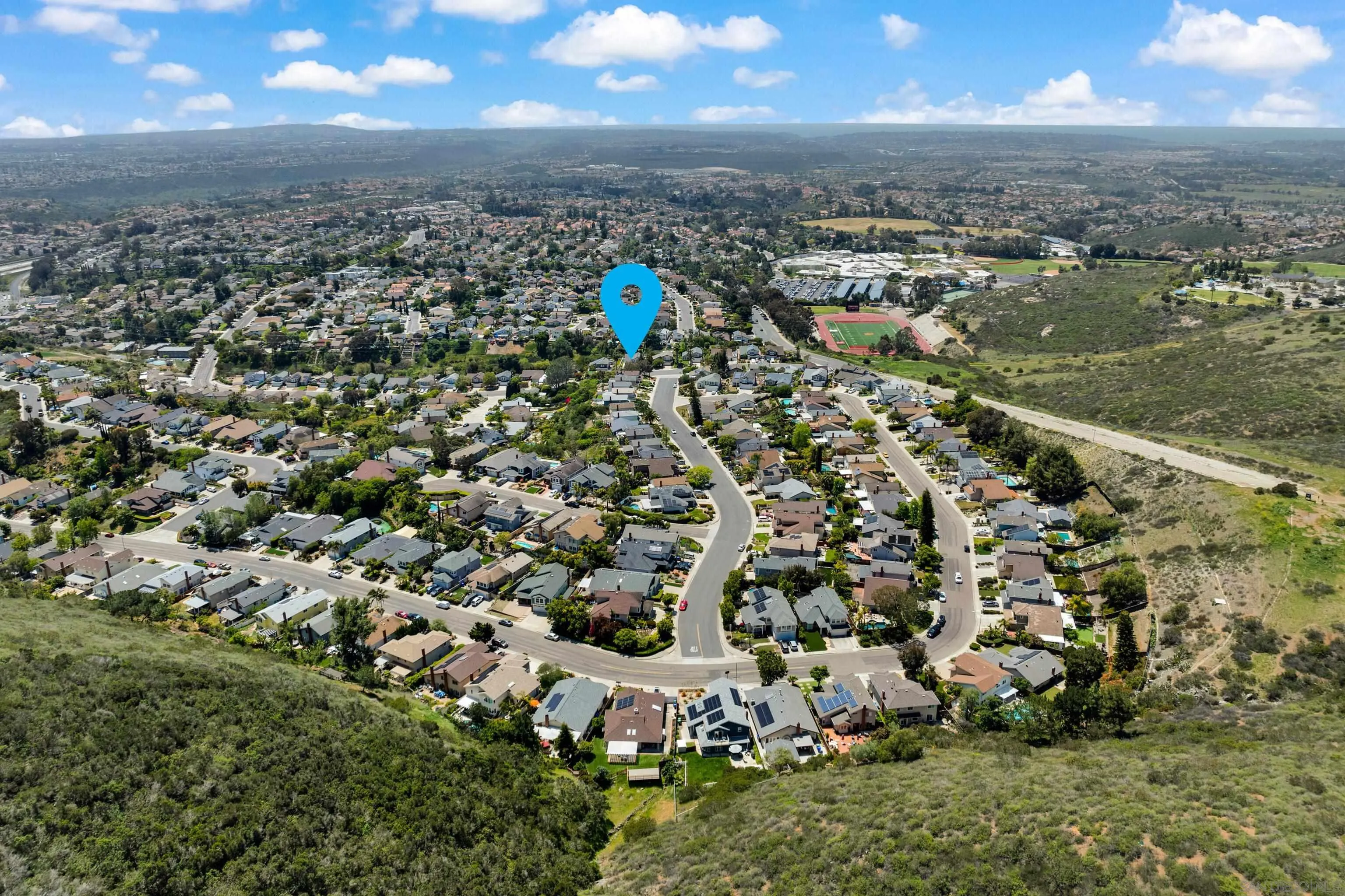 https://cdn.realtyfeed.com/cdn/127/250038767/1fb6d66085937a18ae3639ca55fde27d.webp