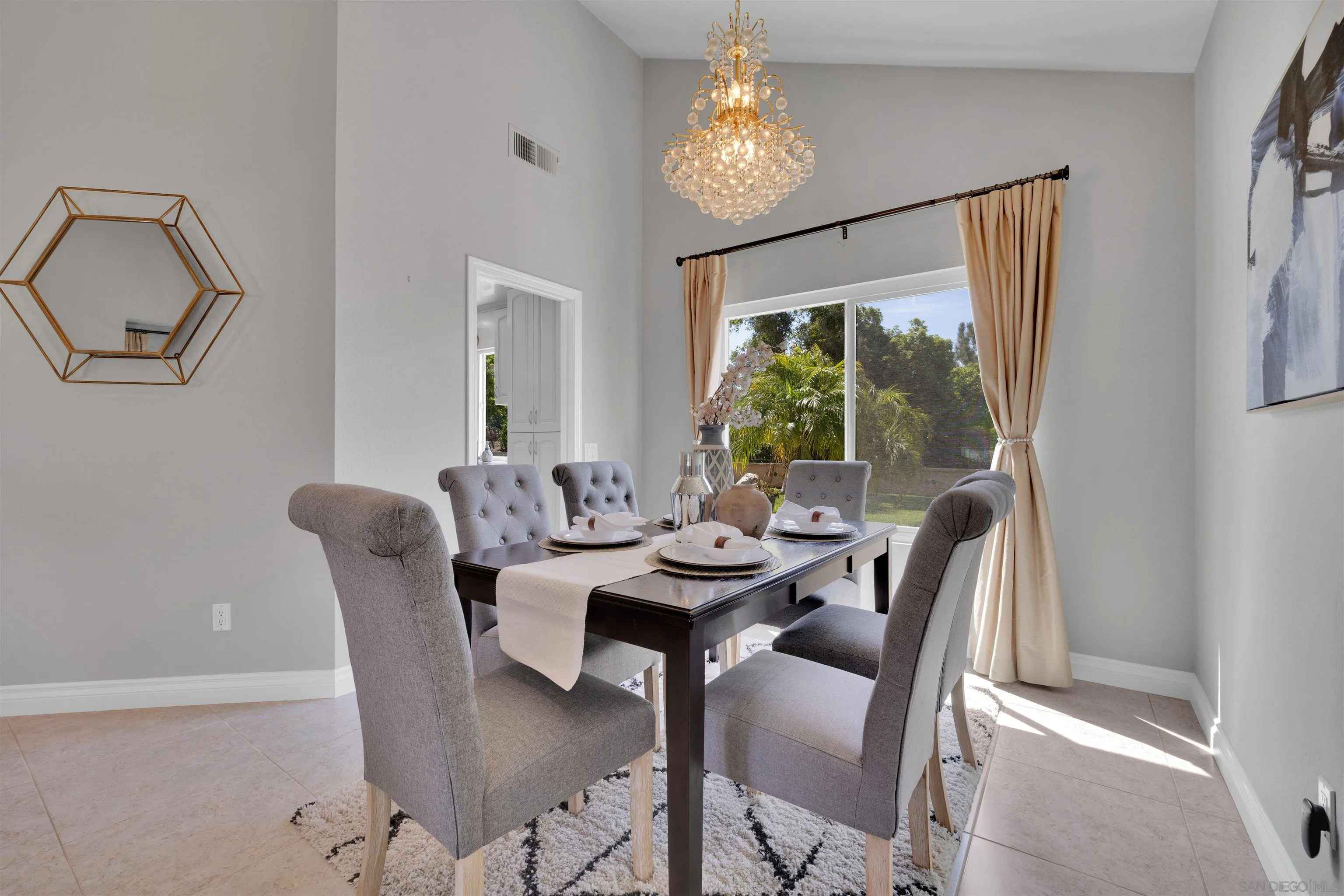 https://cdn.realtyfeed.com/cdn/127/250038767/1fc1fcc1a164c06674bfd2f3dd450c1c.webp