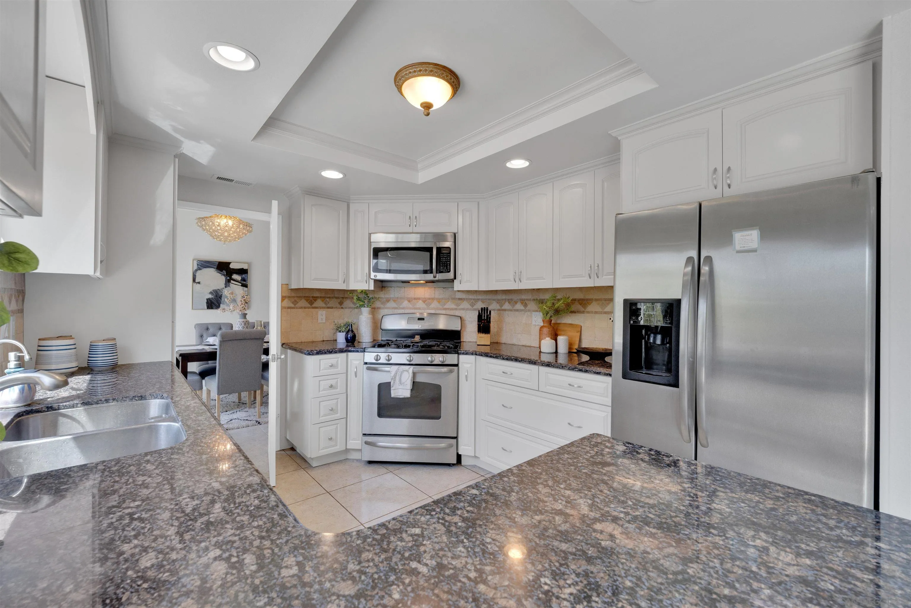 https://cdn.realtyfeed.com/cdn/127/250038767/229da33809a3e4c9887874390e887033.webp
