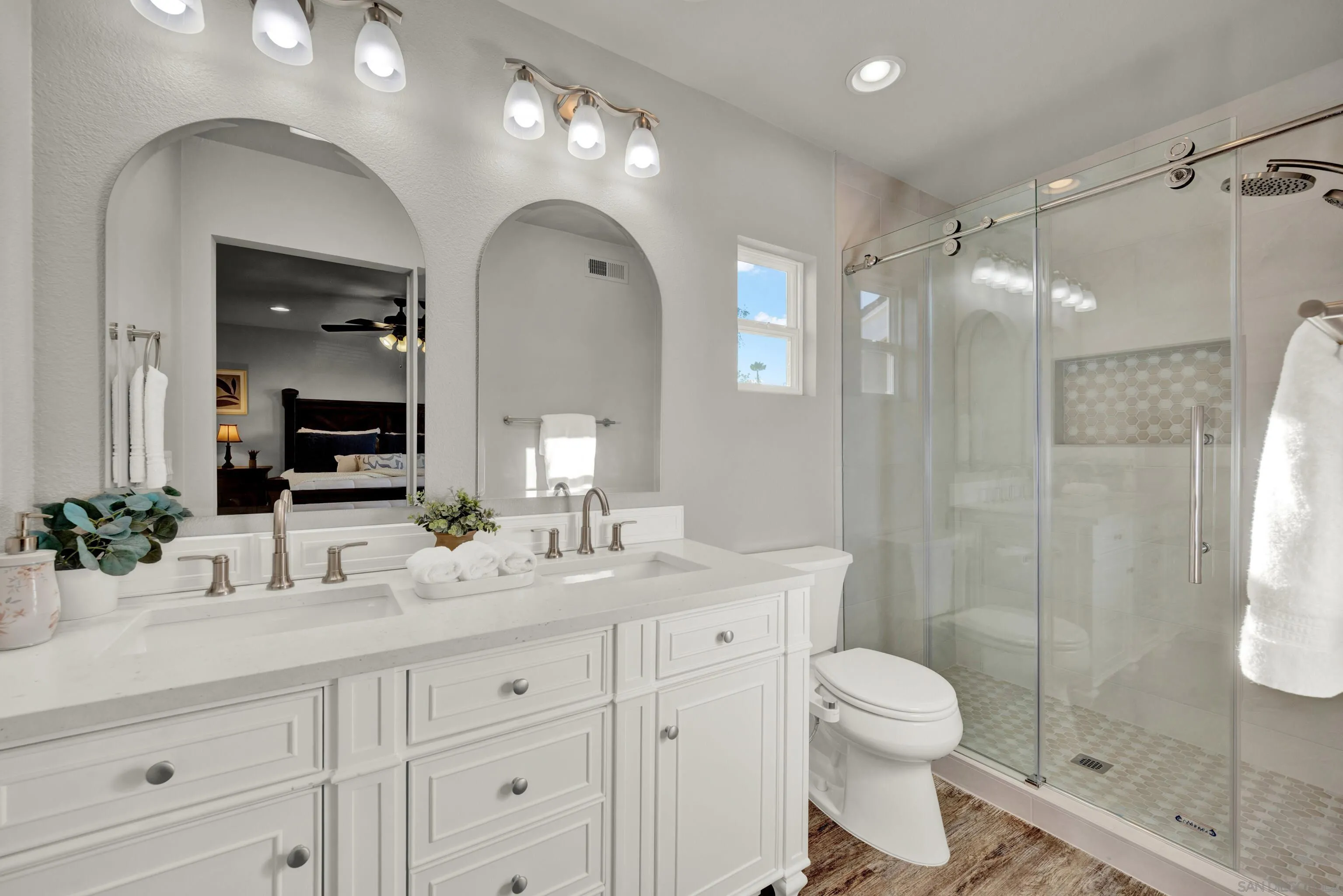 https://cdn.realtyfeed.com/cdn/127/250038767/a028a23edf5efb1a31e3964bde9f1347.webp