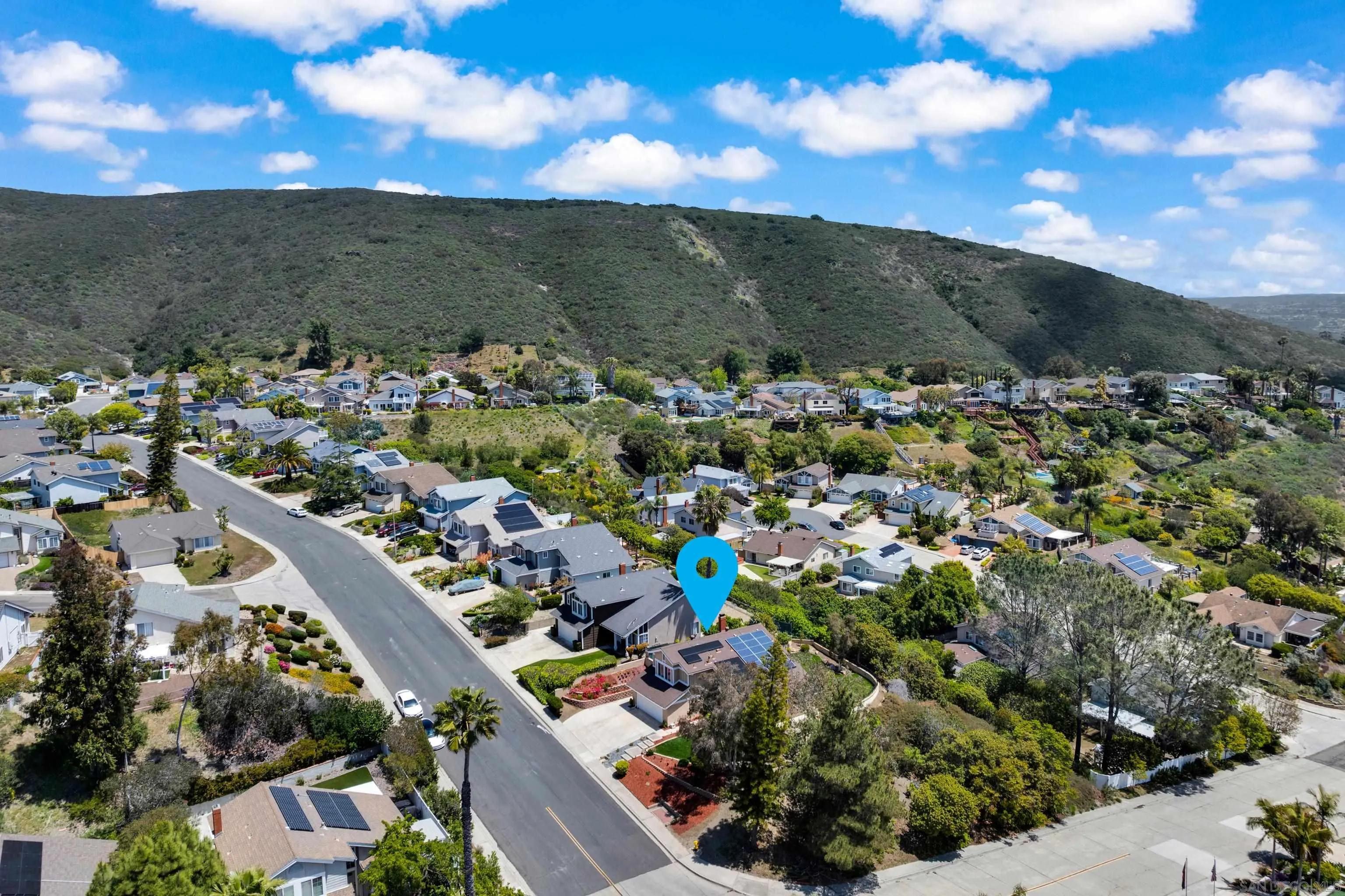 https://cdn.realtyfeed.com/cdn/127/250038767/c3d7713ba5f7e67068d86153aebe73f3.webp
