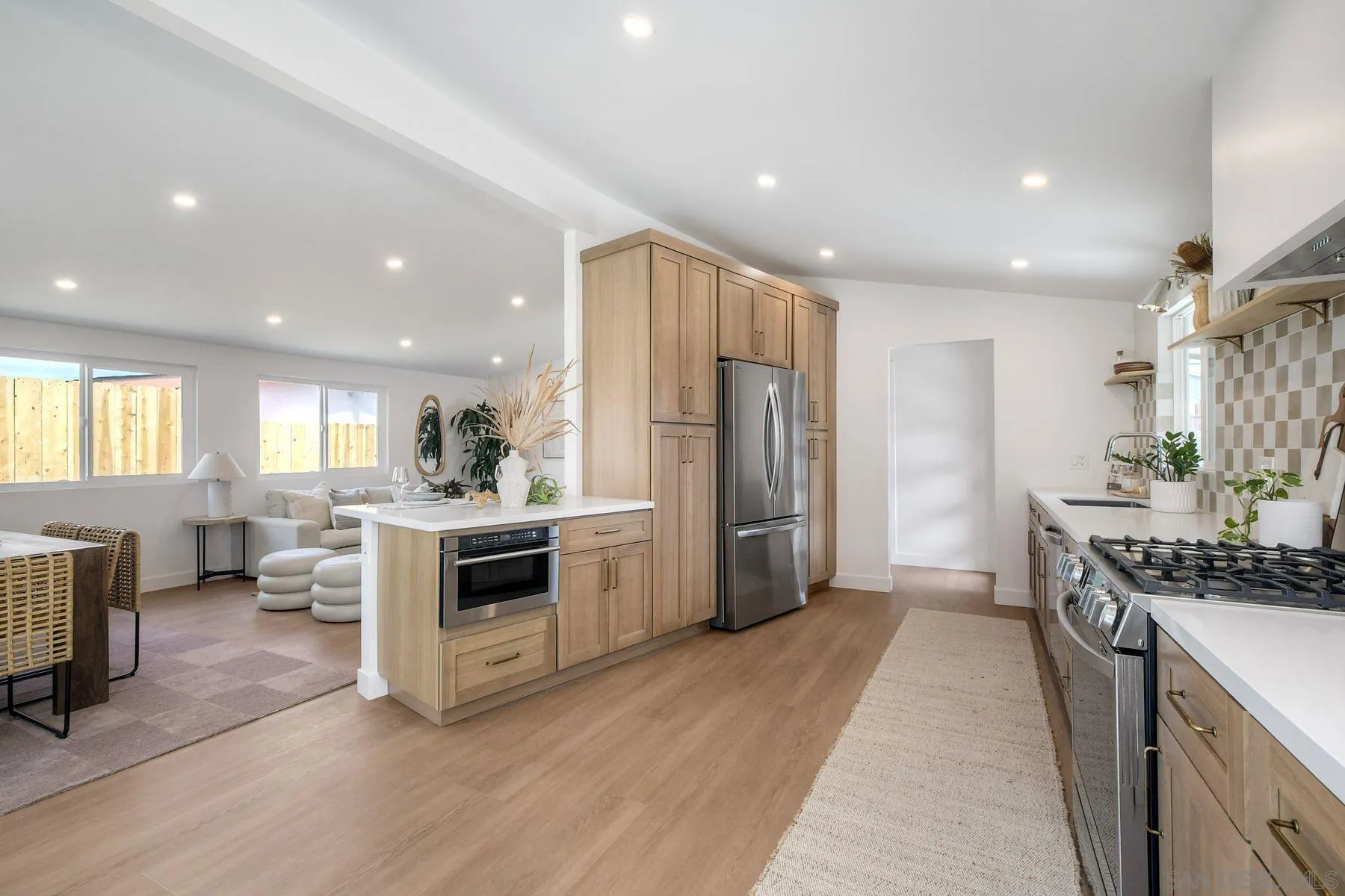 https://cdn.realtyfeed.com/cdn/127/250038772/0826c2cbeea9fa4e5d60beaf0c1d0bd1.webp